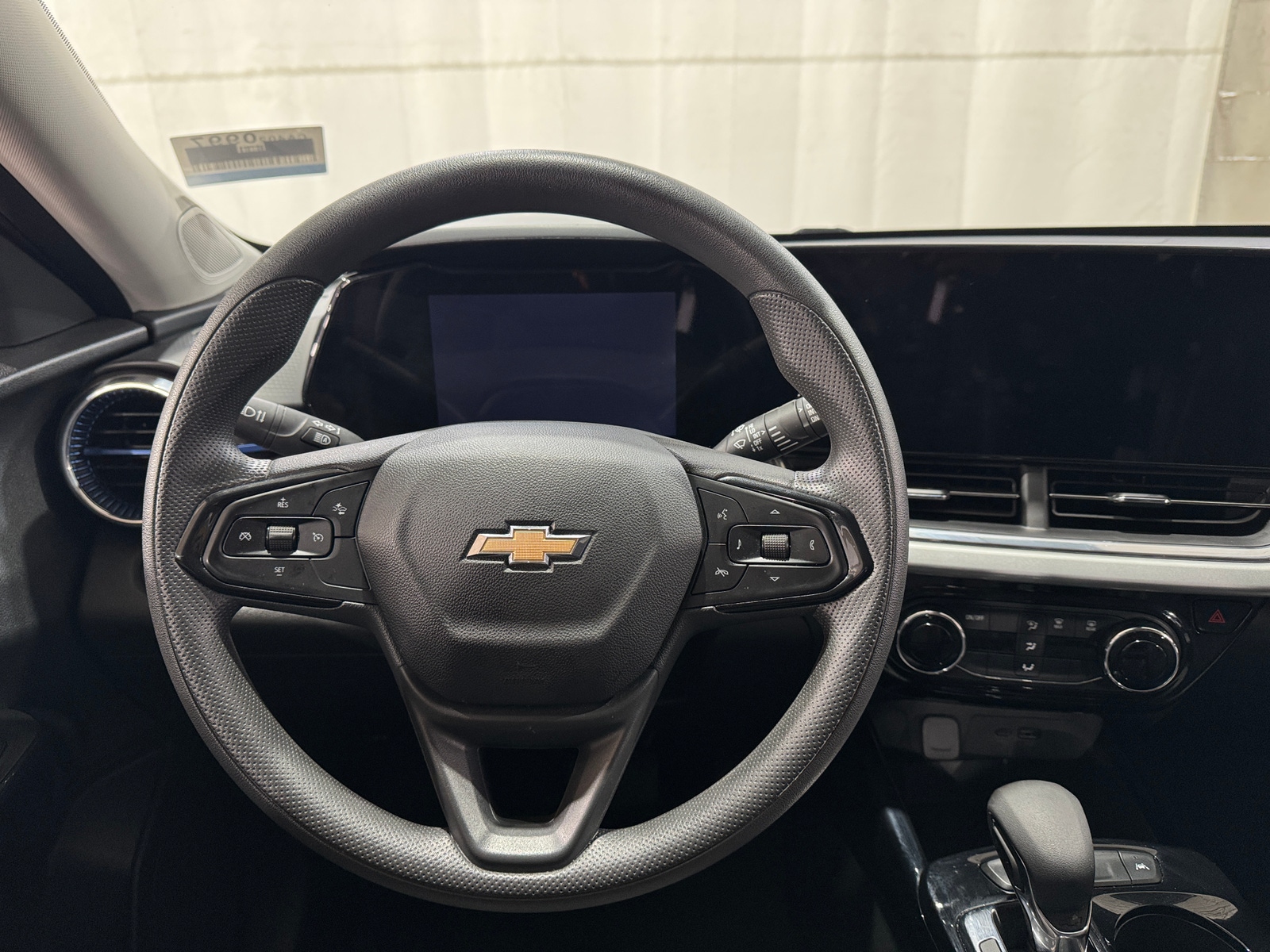 Thumbnail: 2025 Chevrolet Trax - 5