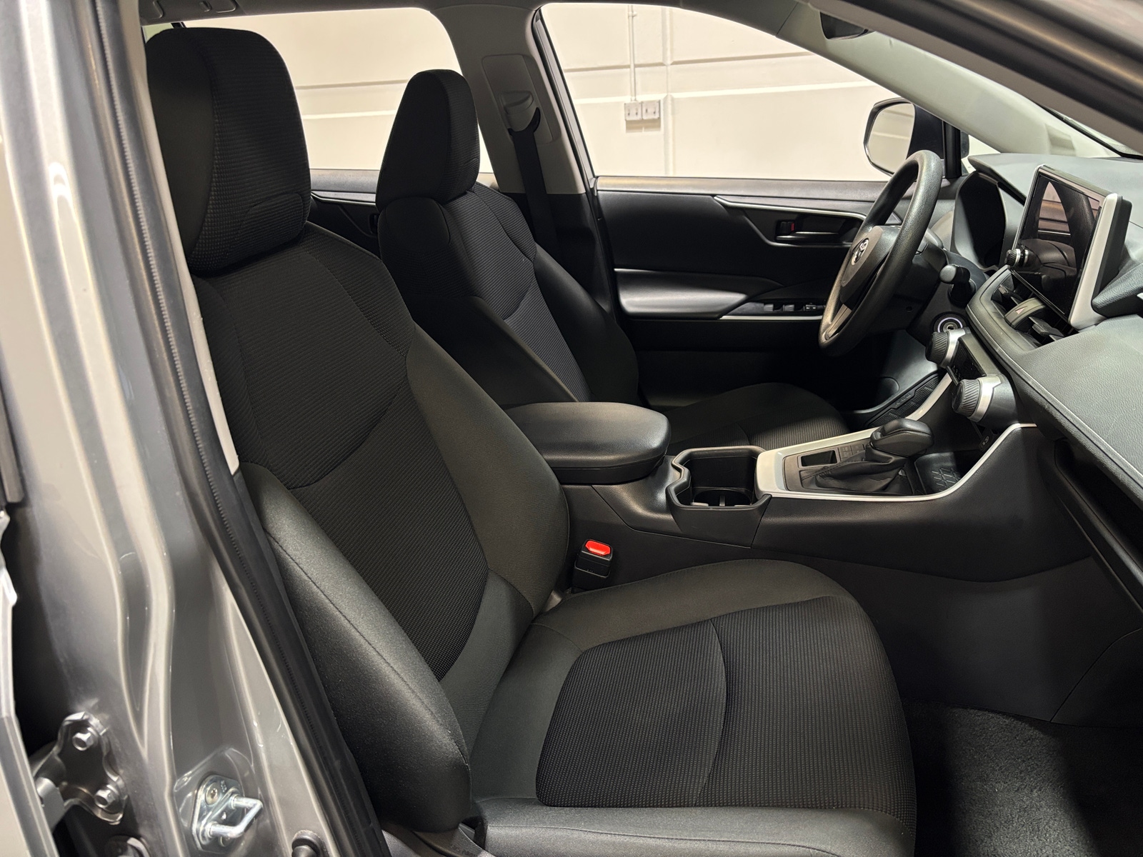 Thumbnail: 2024 Toyota RAV4 - 2