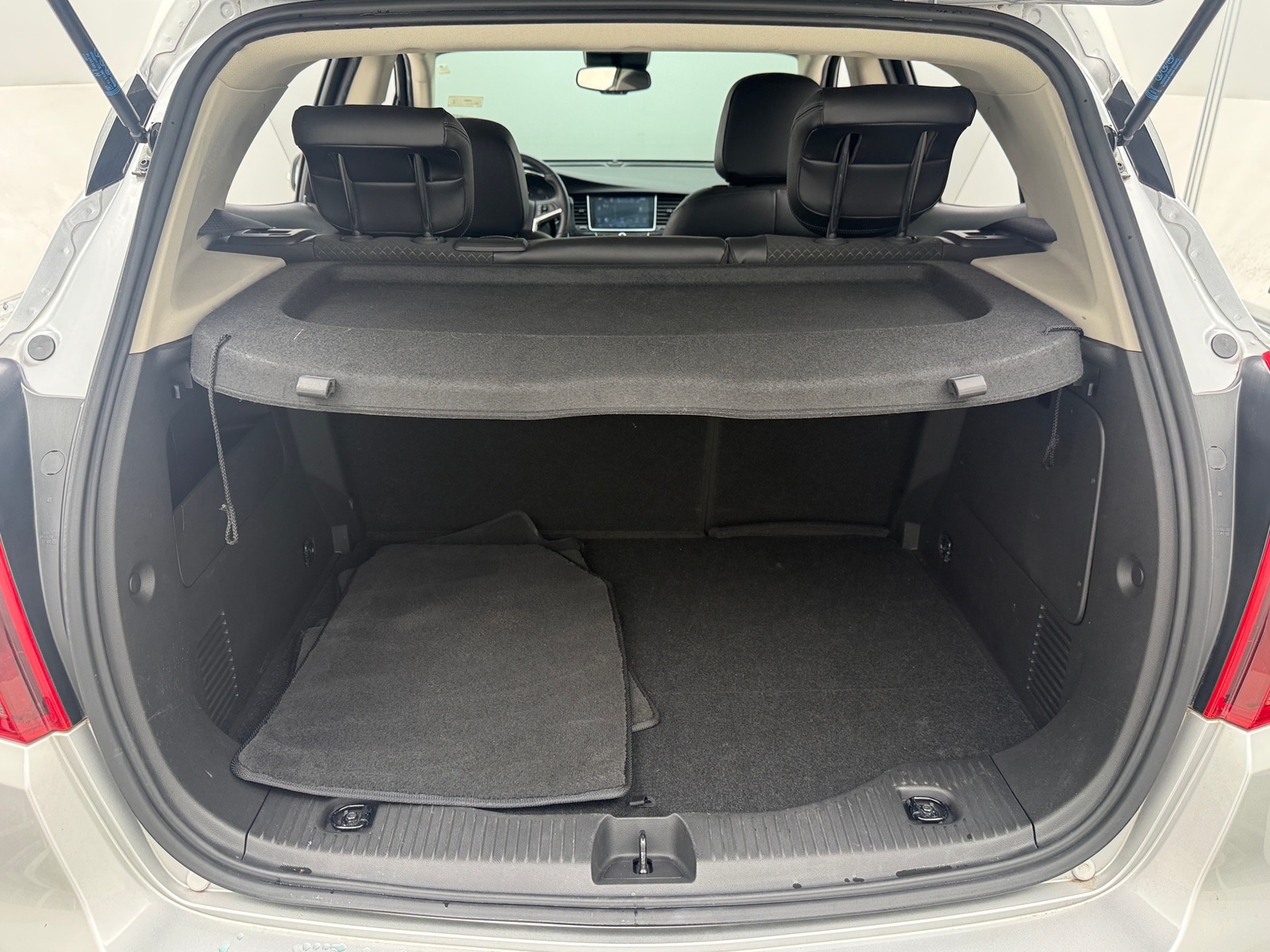 Thumbnail: 2019 Buick Encore - 7