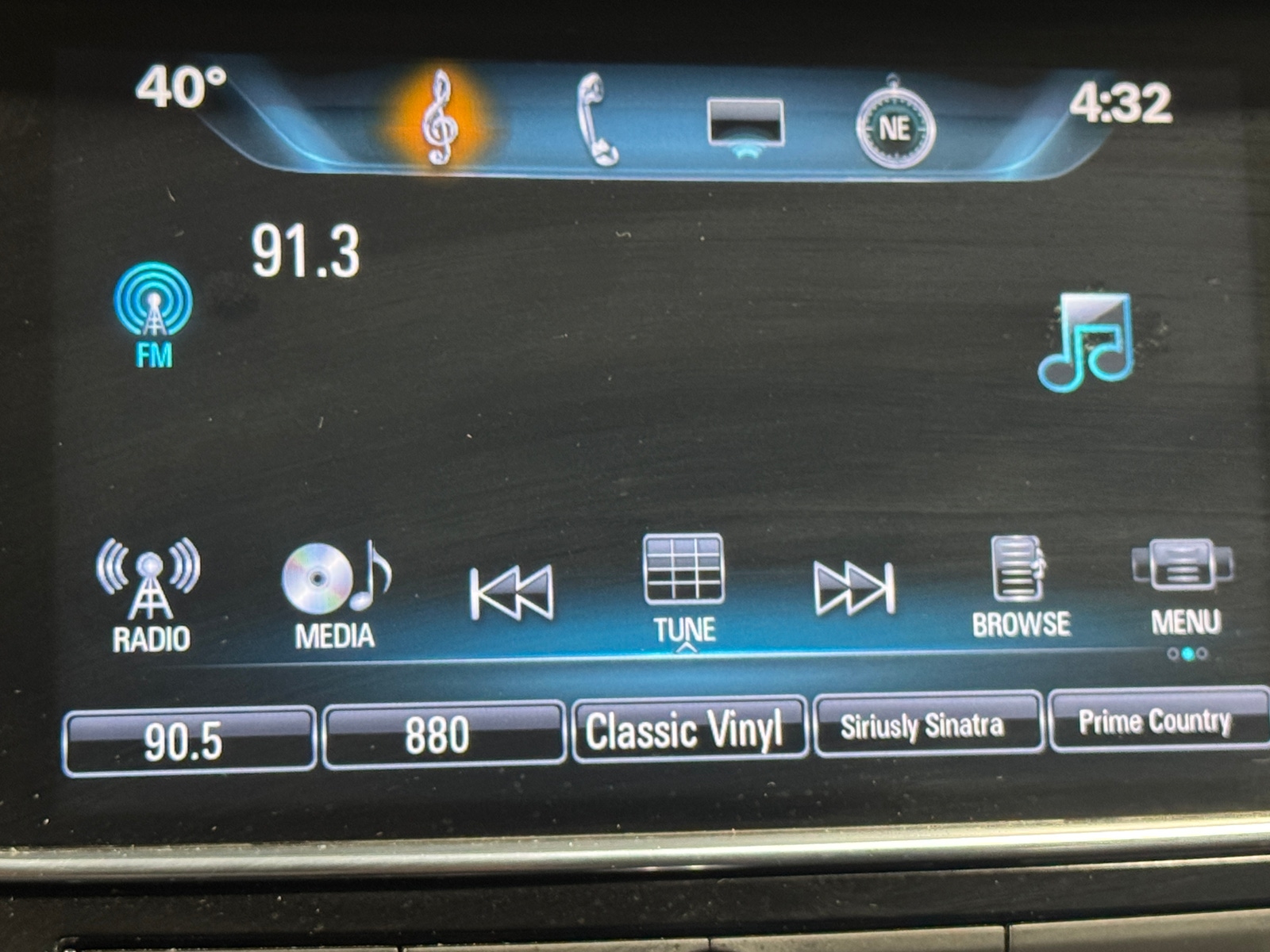 Thumbnail: 2019 Buick Encore - 4