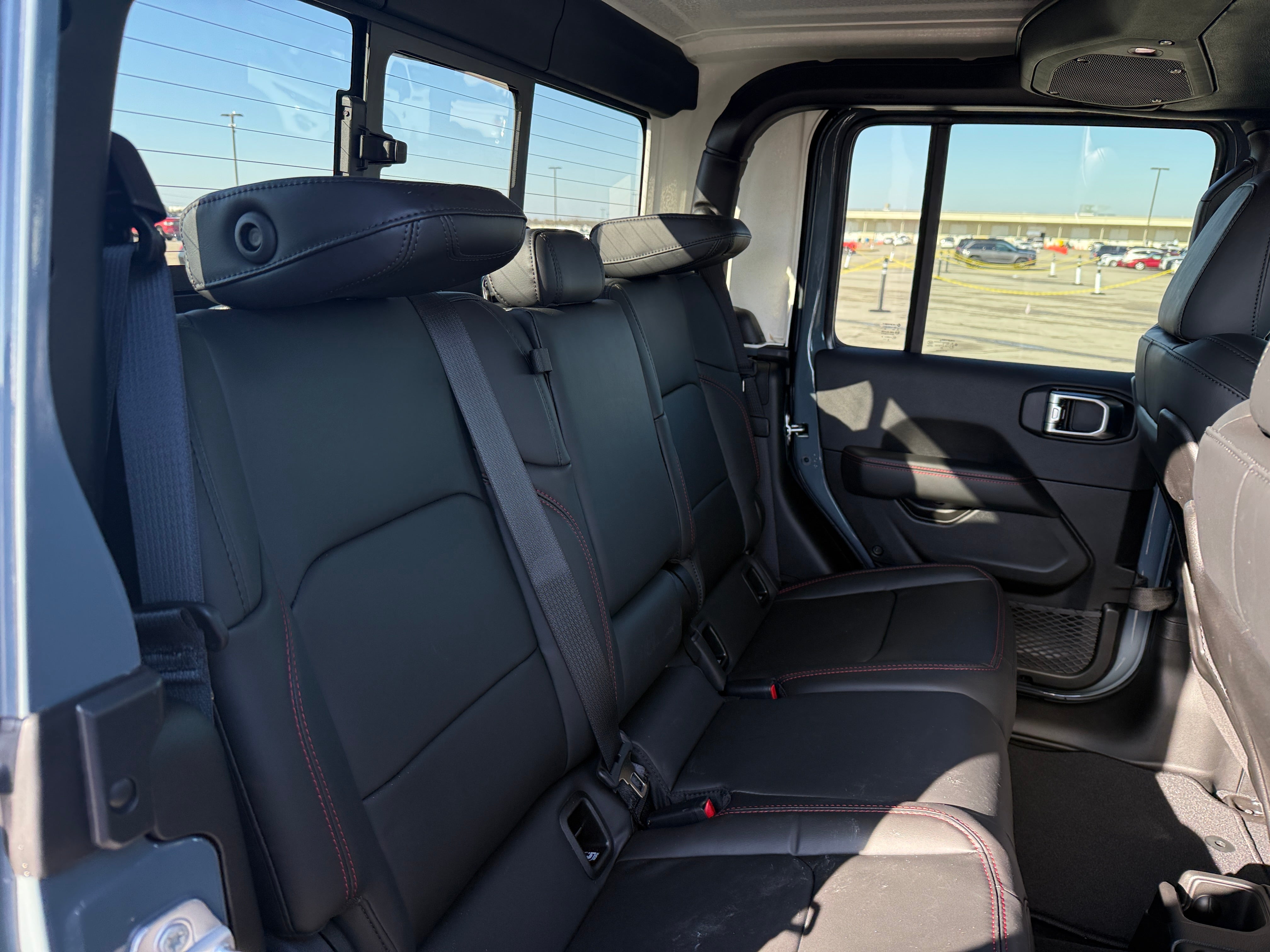 2026 Jeep Gladiator Rubicon - Photo 4