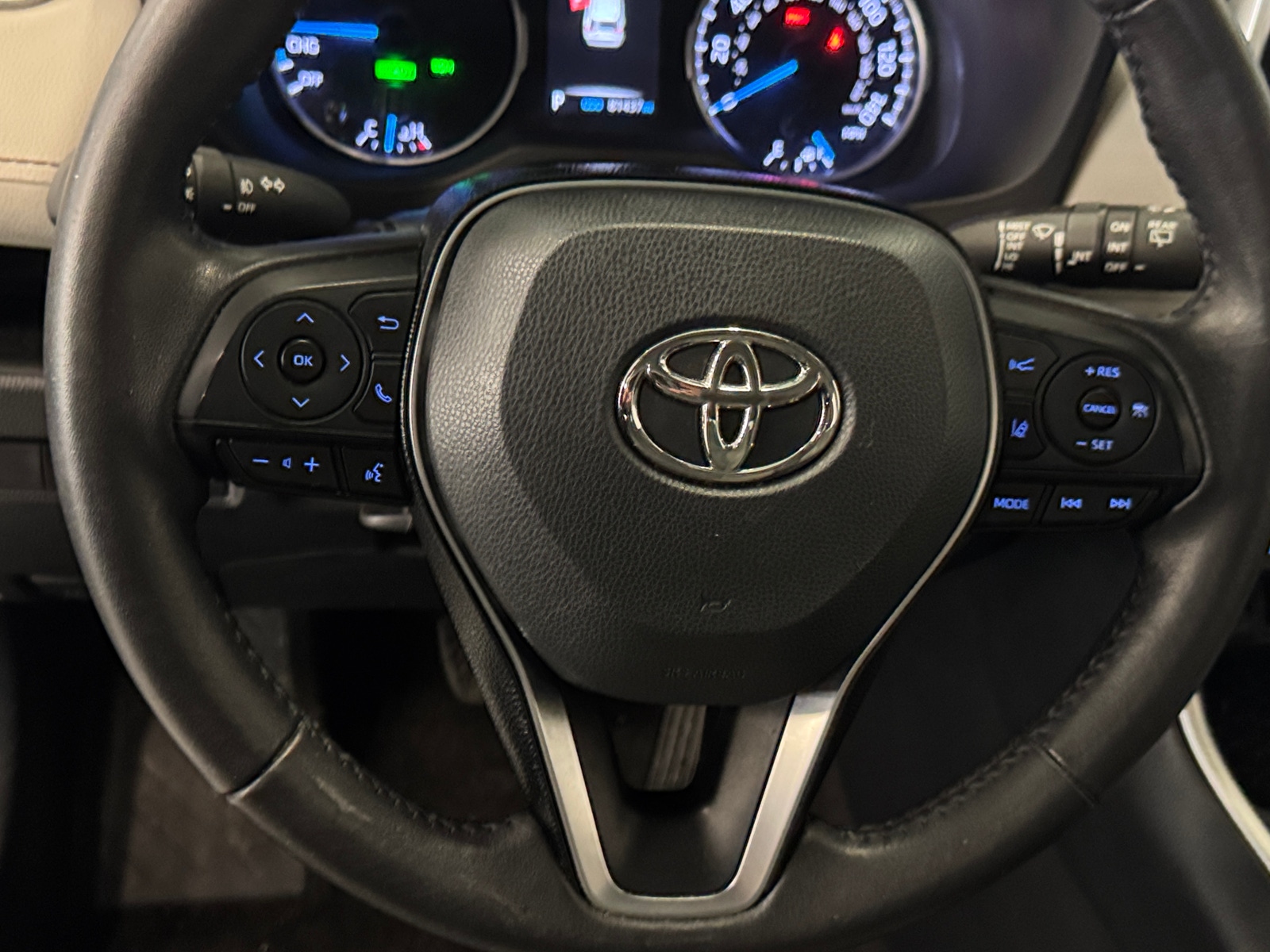 Thumbnail: 2021 Toyota RAV4 - 4