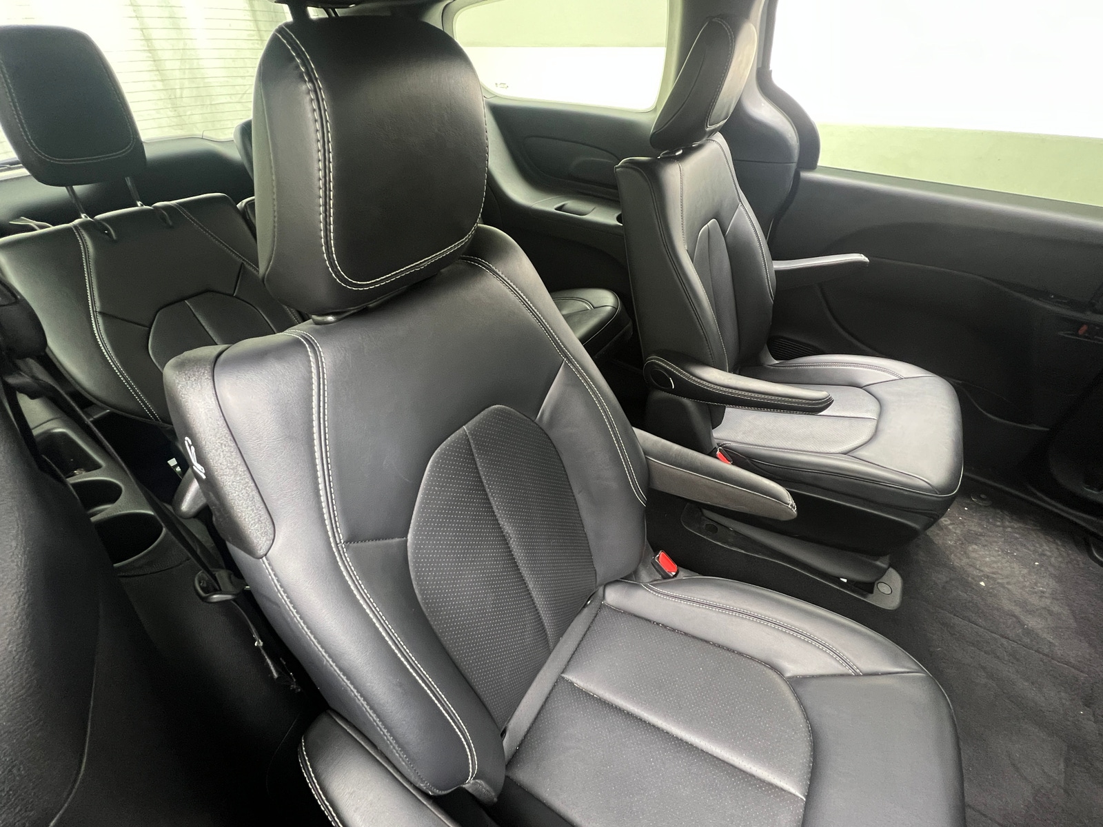 Thumbnail: 2024 Chrysler Pacifica - 5