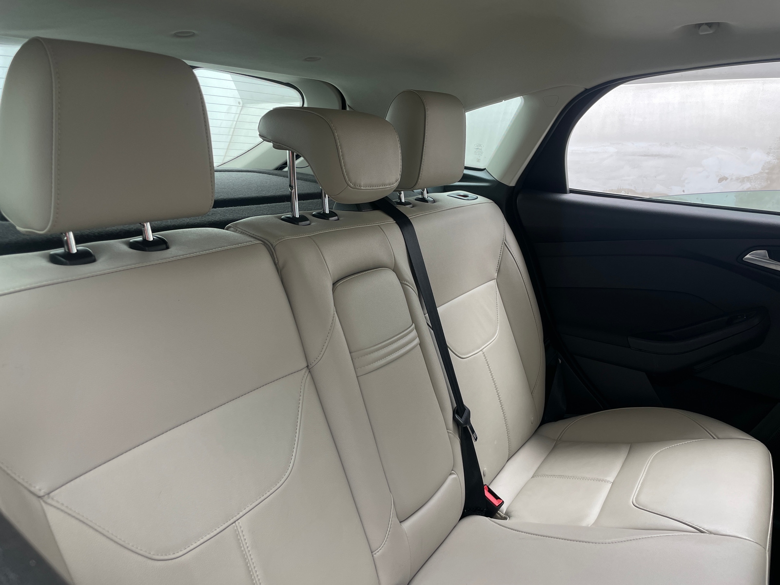 Thumbnail: 2016 Ford Focus - 5