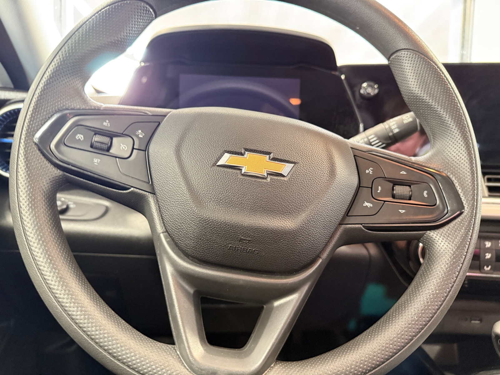 Thumbnail: 2025 Chevrolet Trax - 5