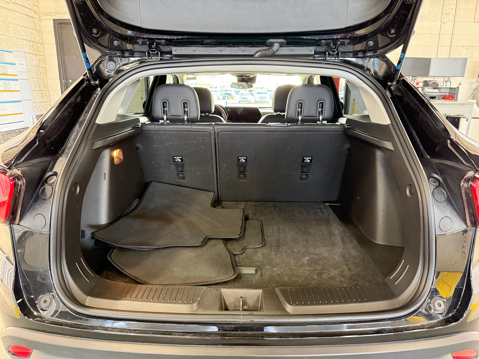 Thumbnail: 2025 Chevrolet Trax - 7