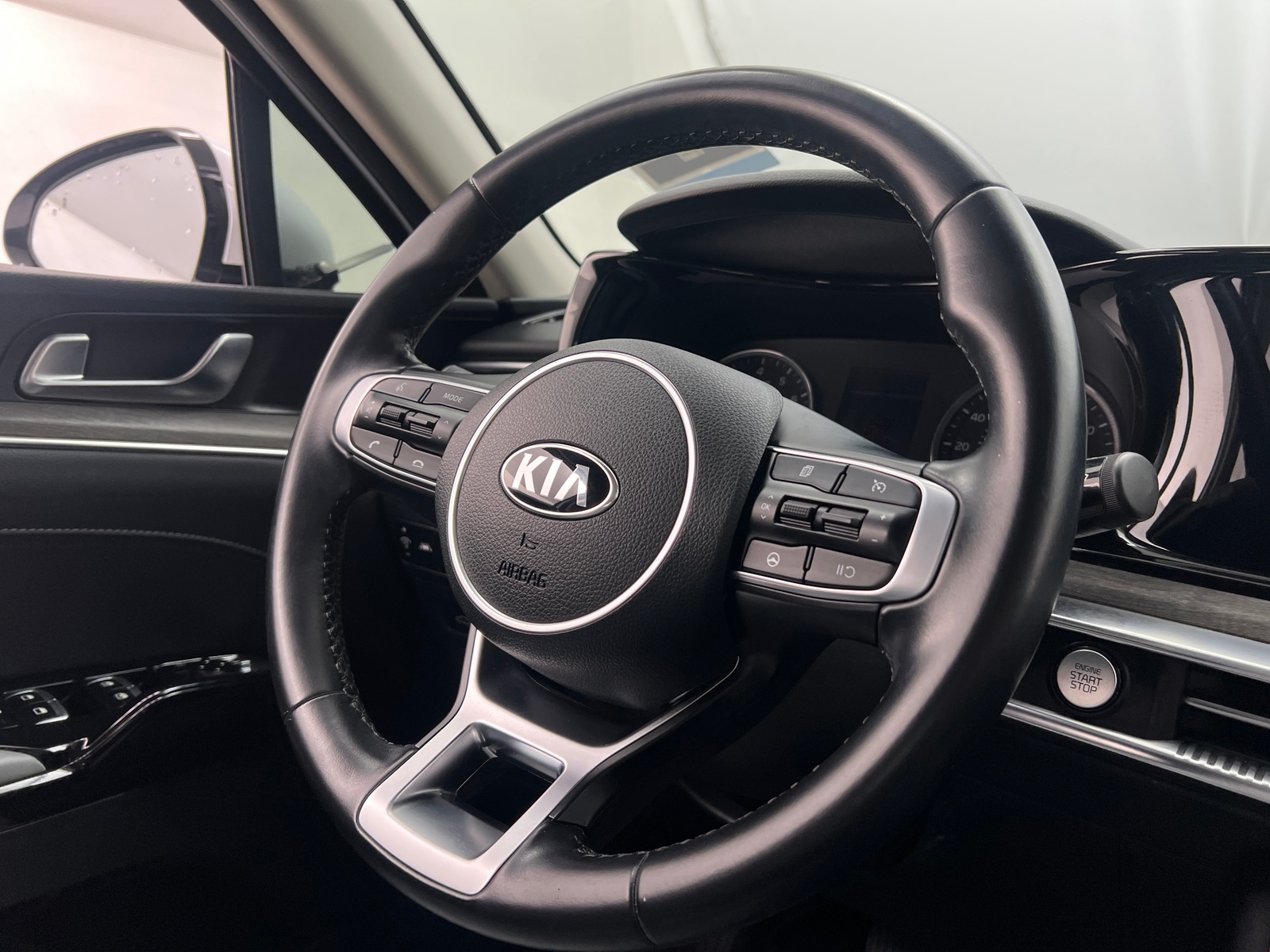 Thumbnail: 2021 Kia K5 - 4