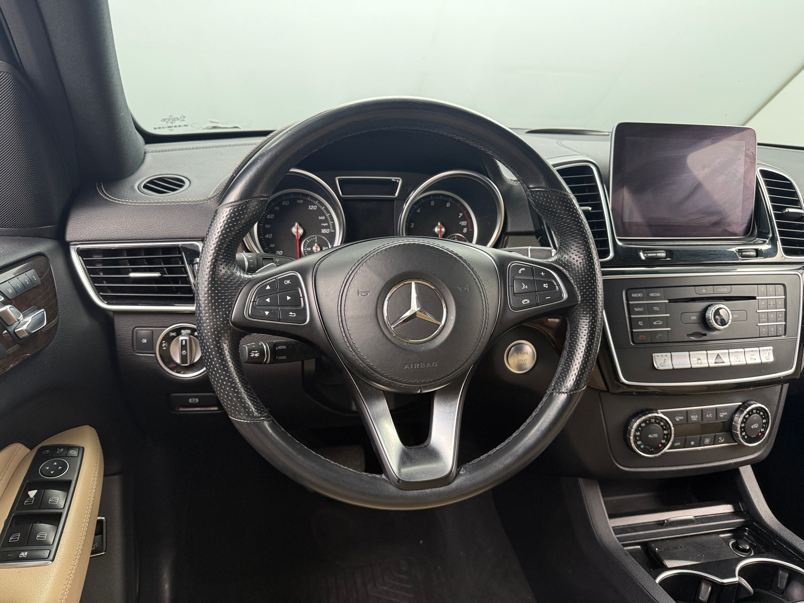 Thumbnail: 2018 Mercedes-Benz GLS - 4