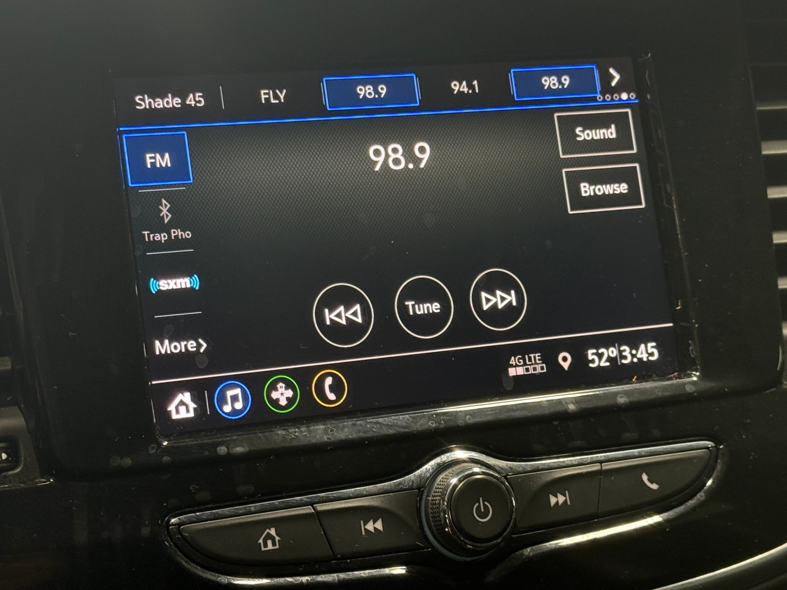 Thumbnail: 2022 Buick Encore - 3