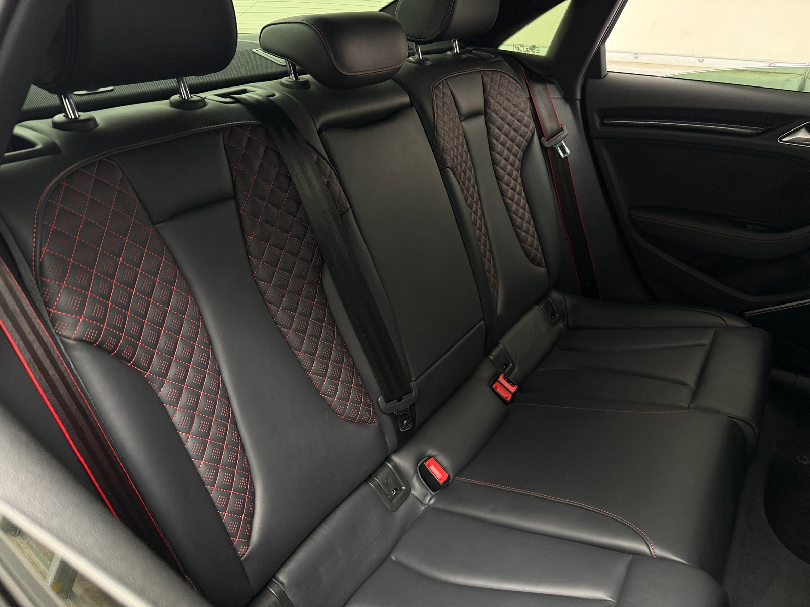 Thumbnail: 2019 Audi RS 3 - 5