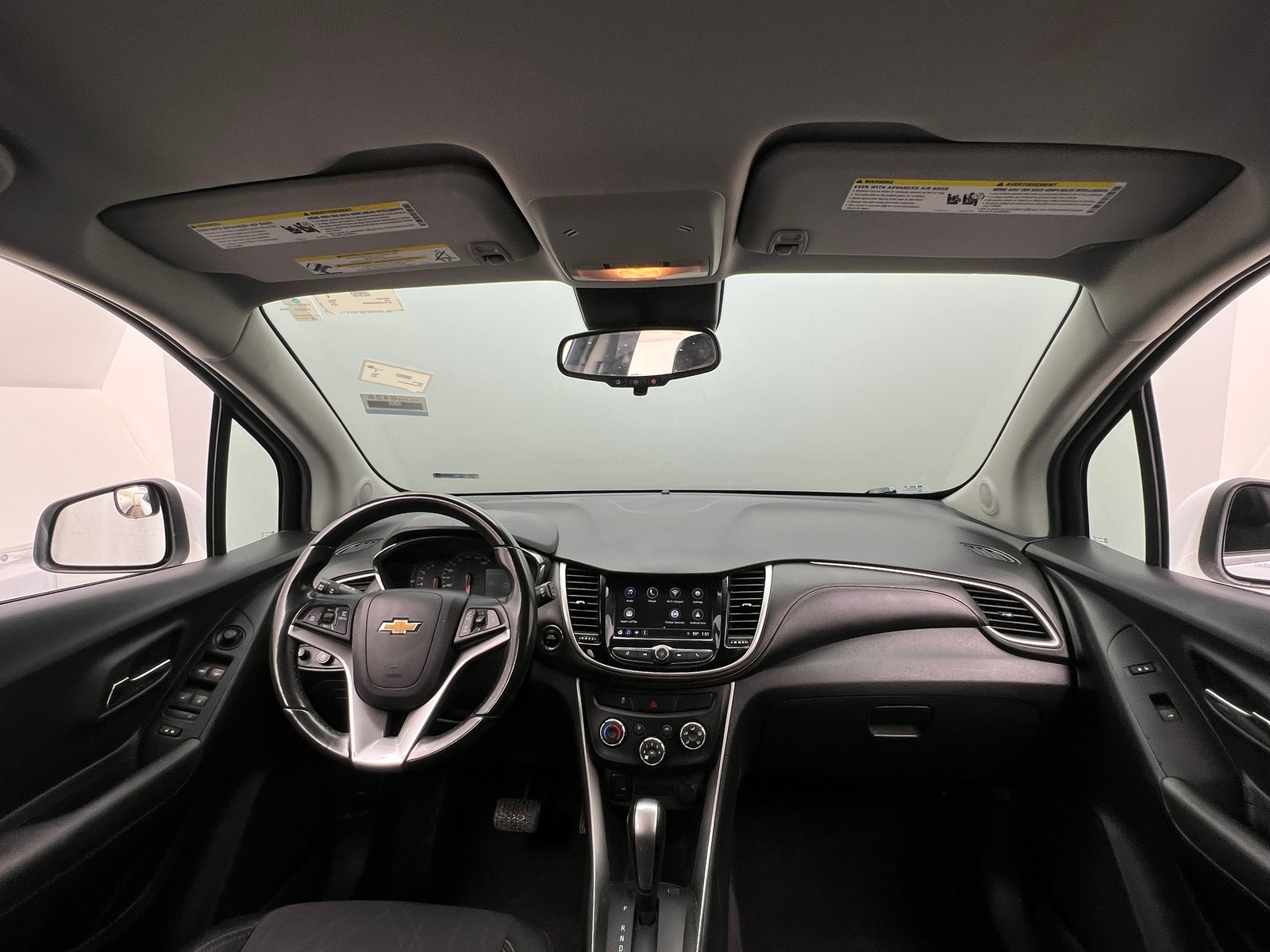 Thumbnail: 2018 Chevrolet Trax - 3