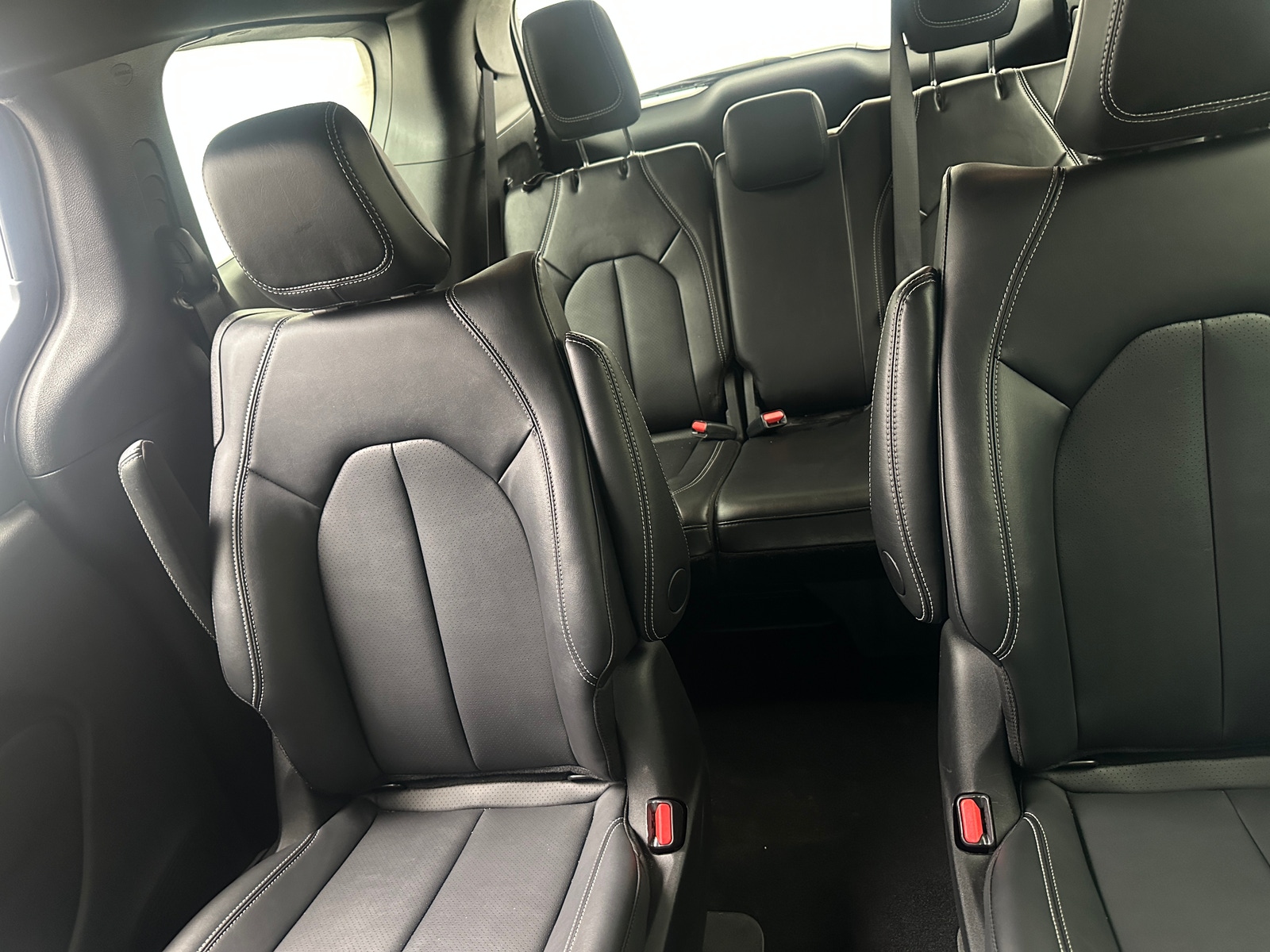 Thumbnail: 2025 Chrysler Pacifica - 5