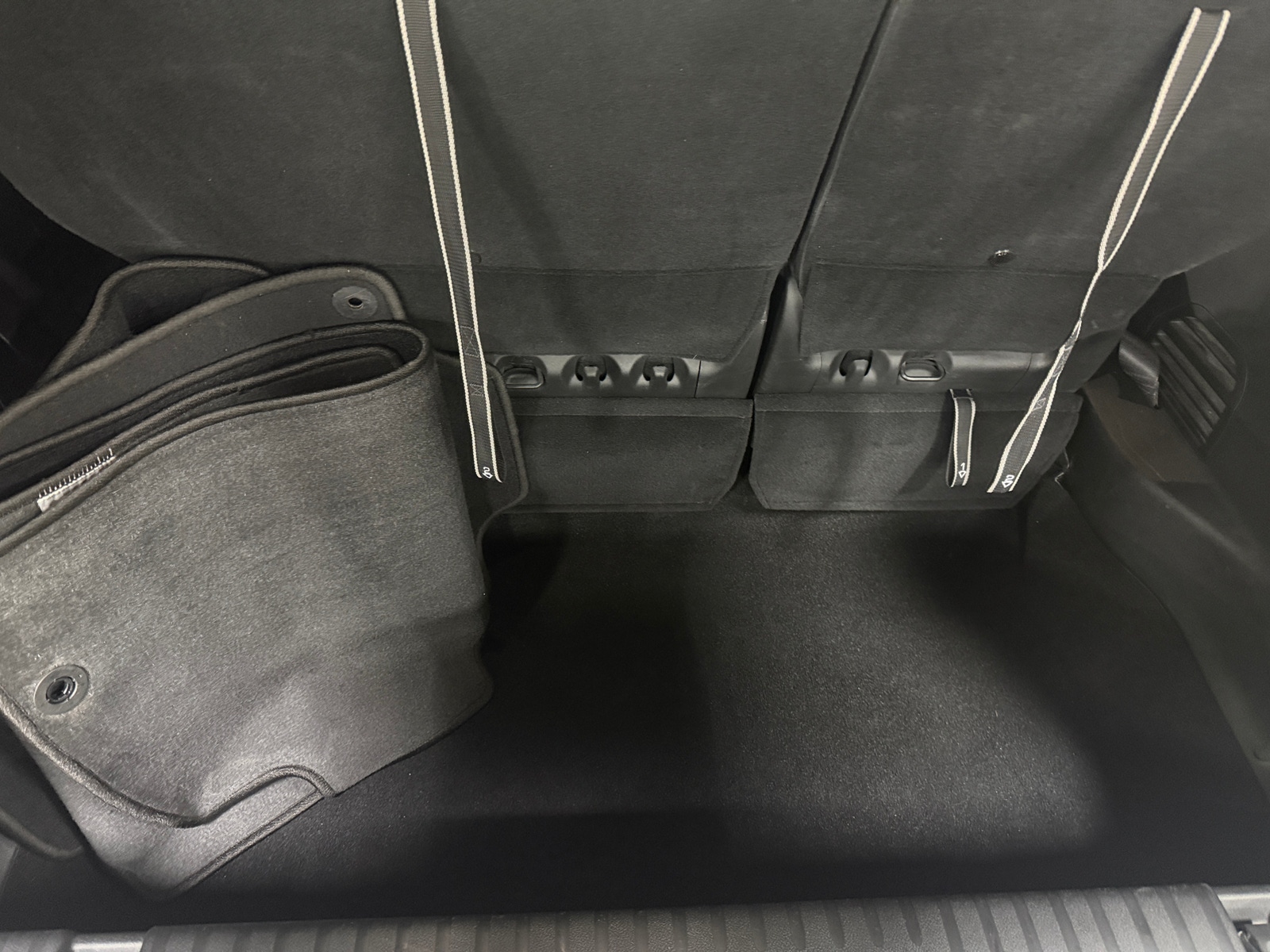 Thumbnail: 2025 Chrysler Pacifica - 6