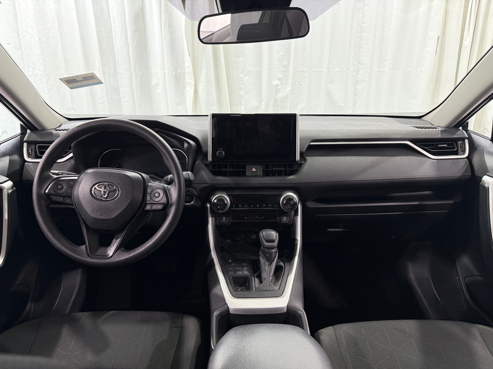 Thumbnail: 2025 Toyota RAV4 - 3