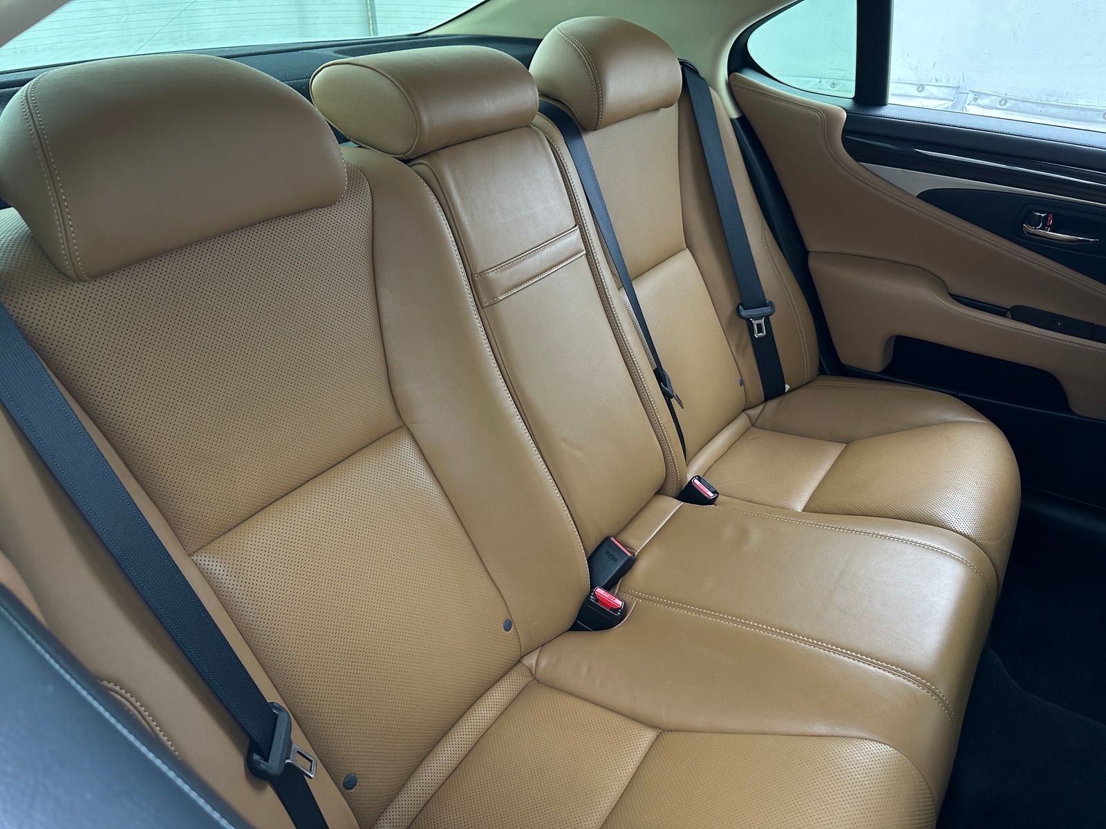 Thumbnail: 2017 Lexus LS - 5