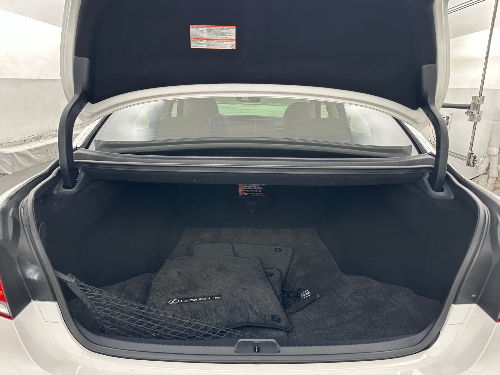 Thumbnail: 2017 Lexus LS - 6