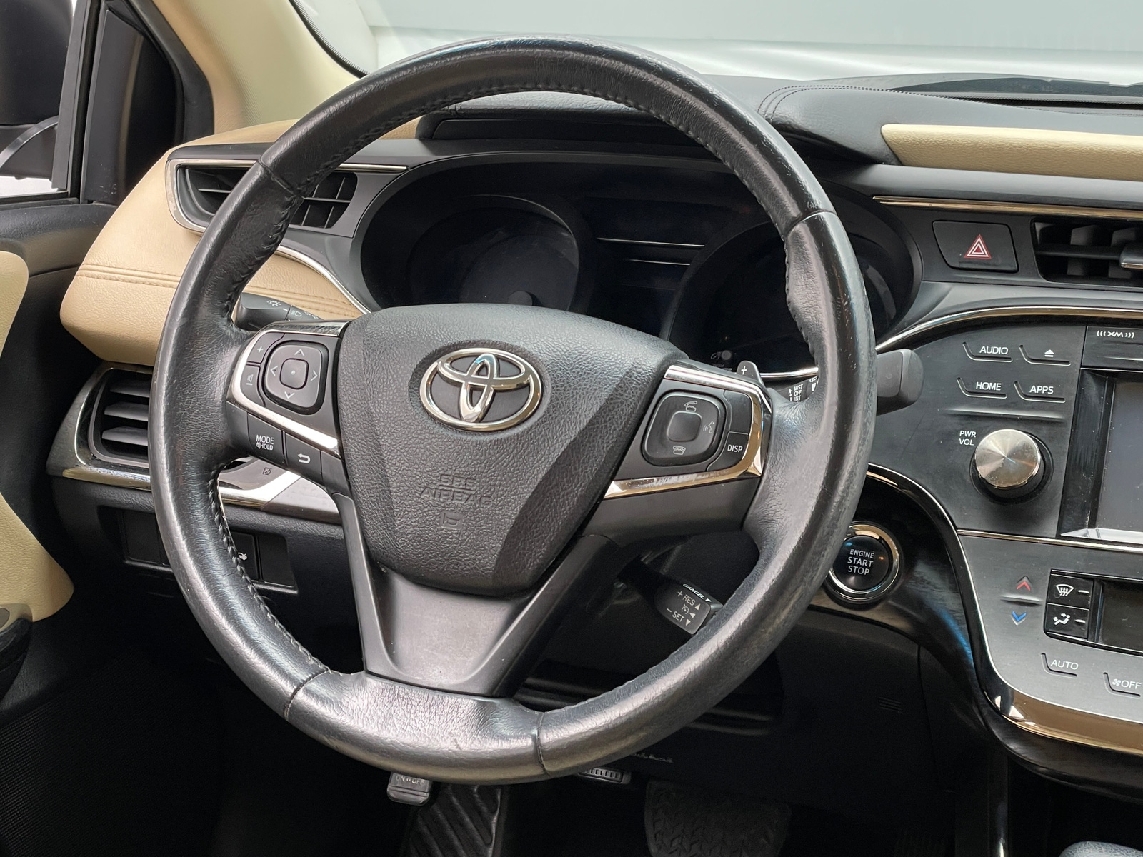 Thumbnail: 2016 Toyota Avalon - 5