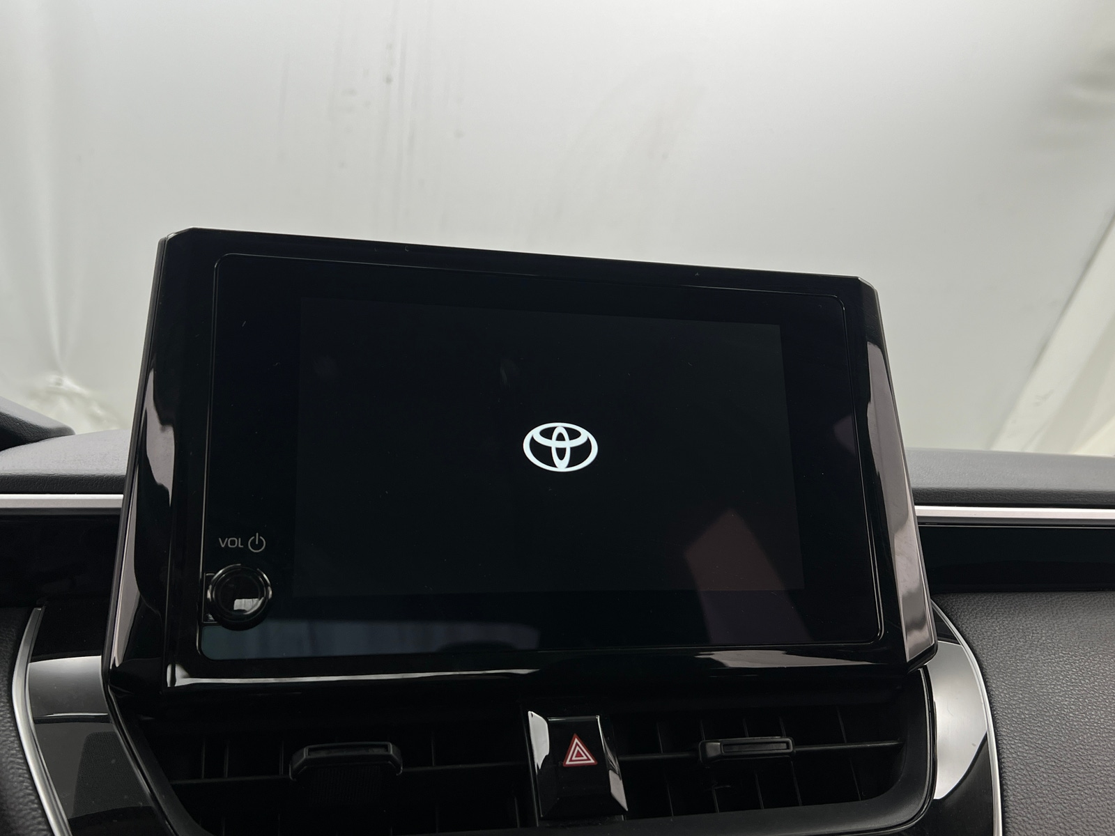 Thumbnail: 2025 Toyota Corolla - 4