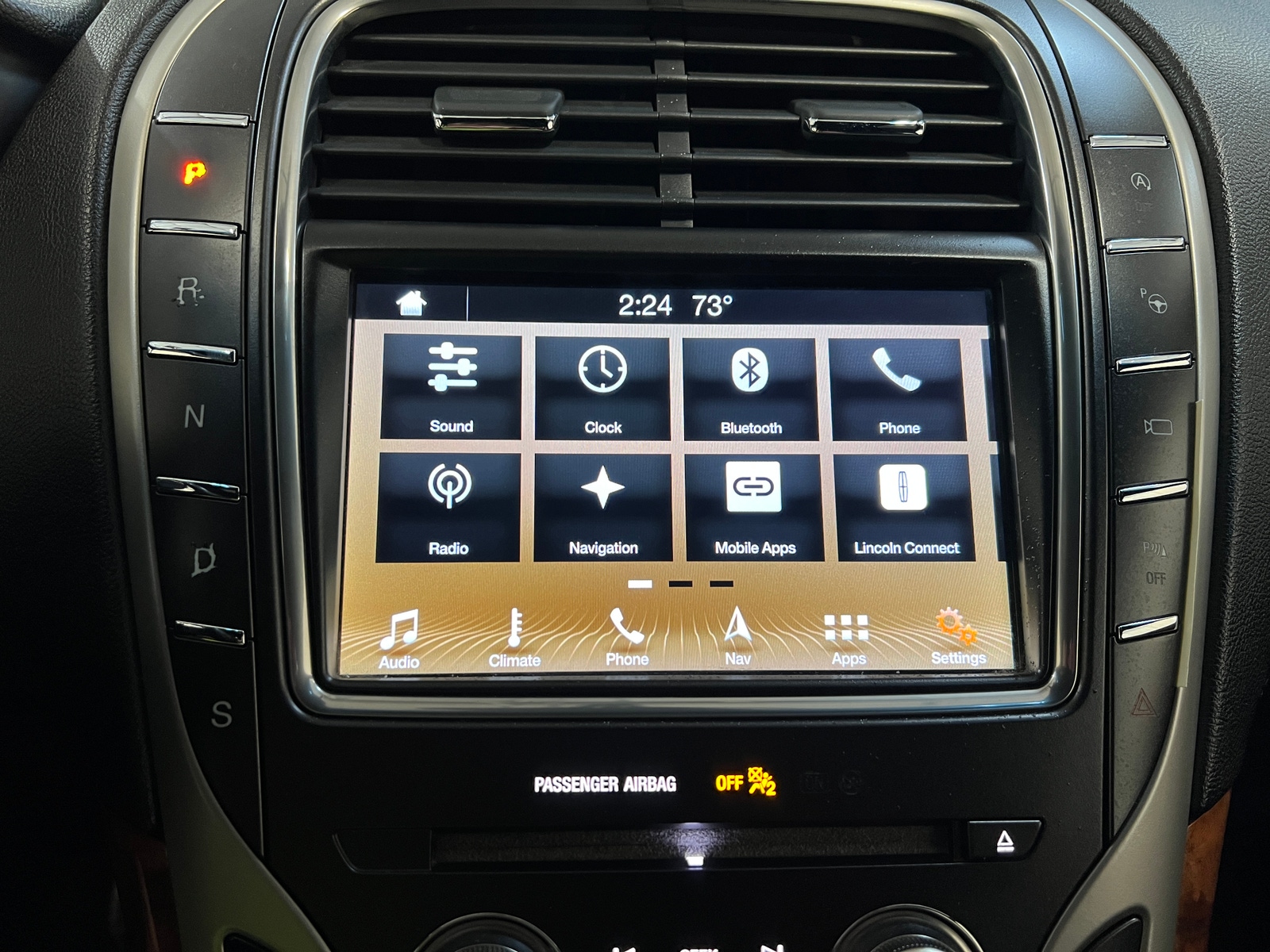 Thumbnail: 2019 Lincoln Nautilus - 3