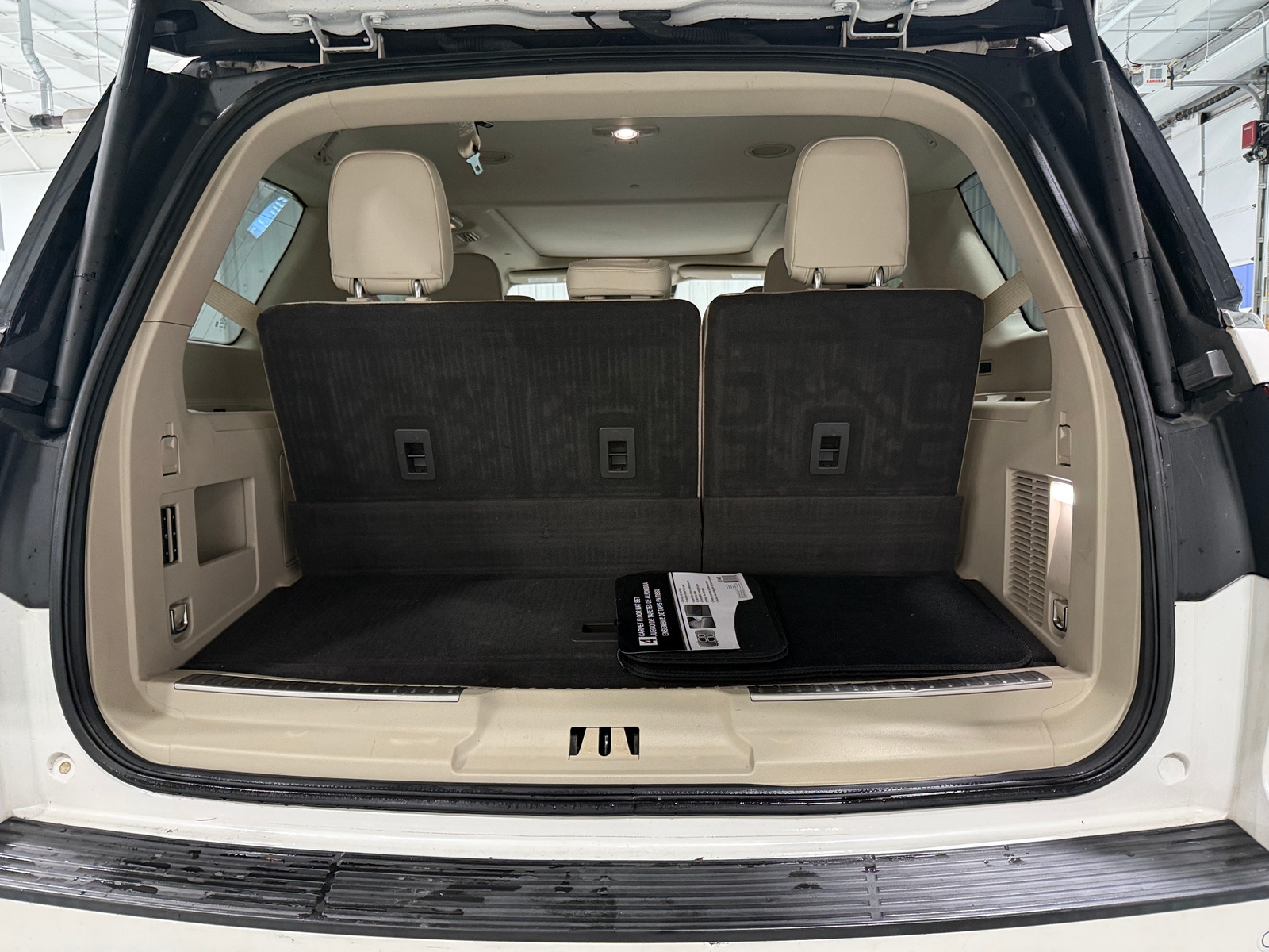 Thumbnail: 2019 Lincoln Navigator - 6