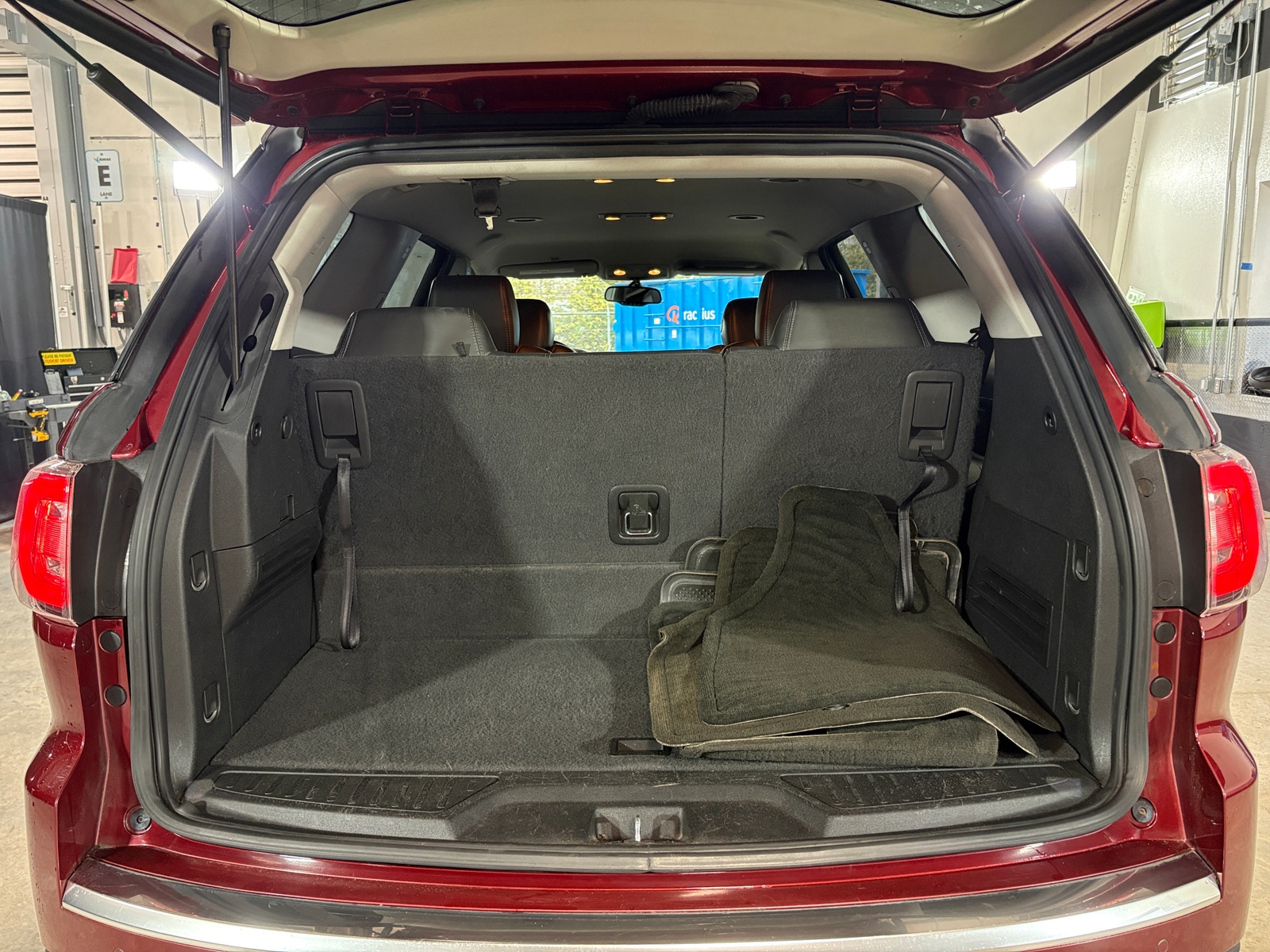 Thumbnail: 2016 GMC Acadia - 6