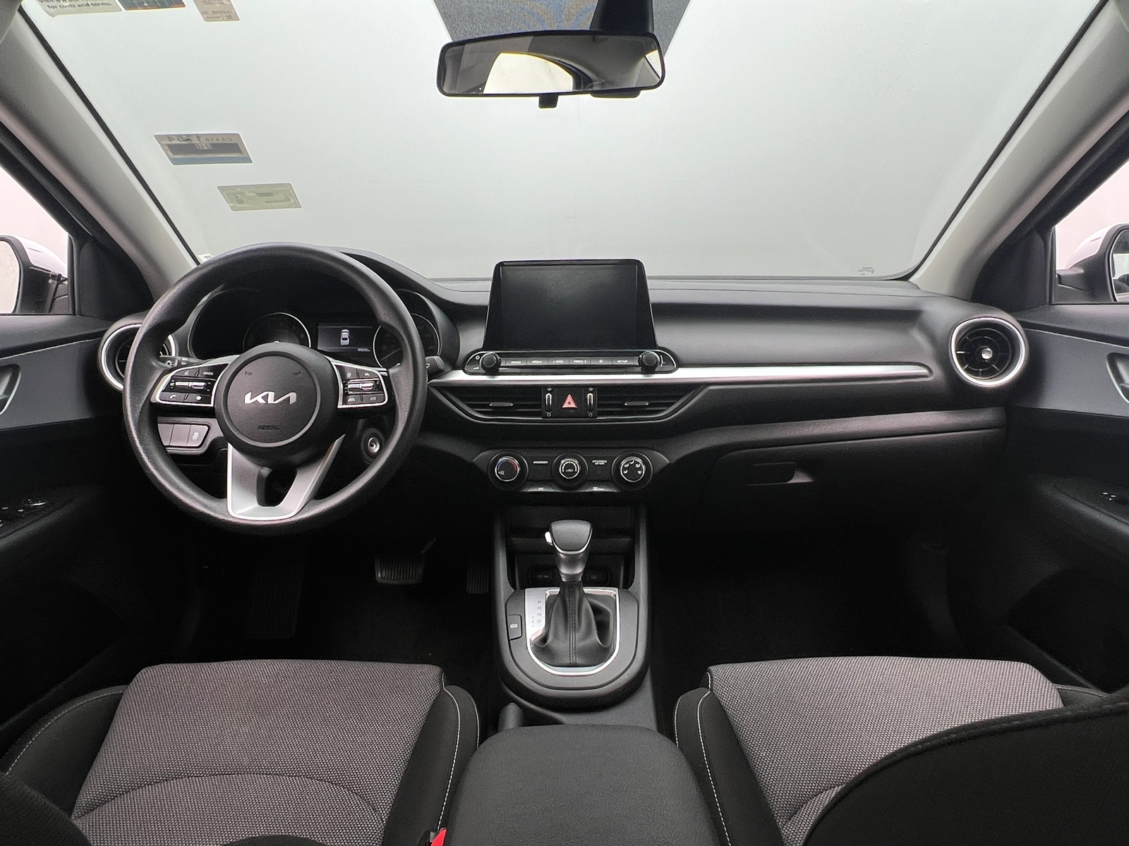 Thumbnail: 2024 Kia Forte - 3