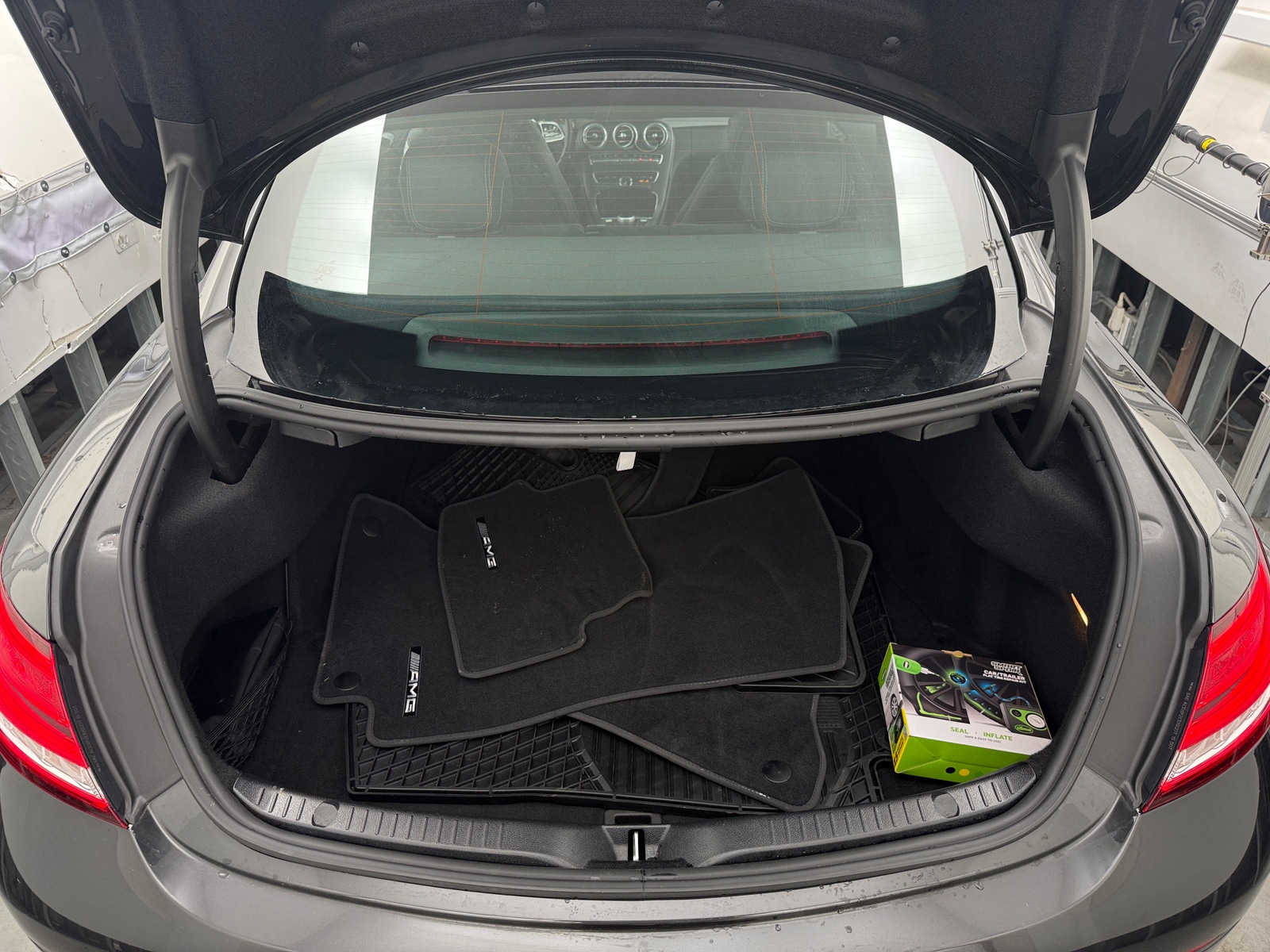 Thumbnail: 2023 Mercedes-Benz C-Class - 4