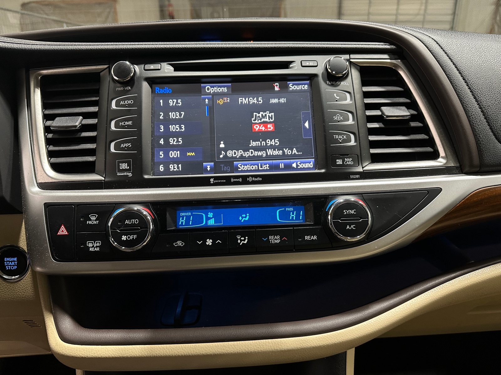 Thumbnail: 2019 Toyota Highlander - 3