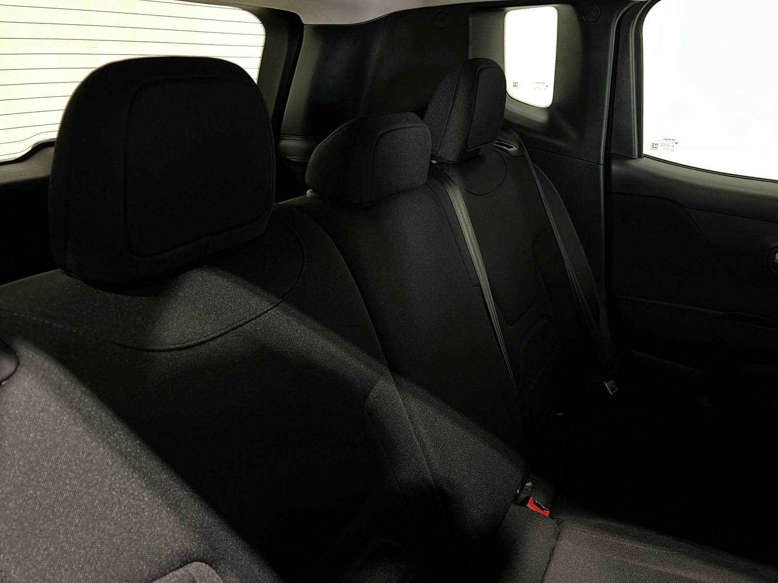 Thumbnail: 2020 Jeep Renegade - 6