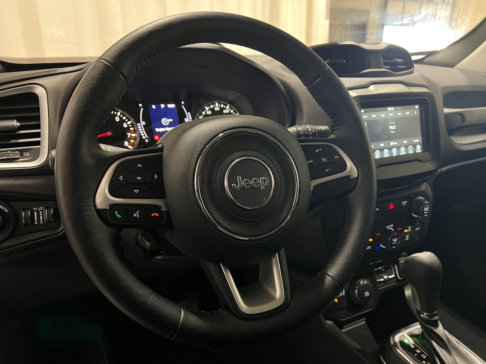 Thumbnail: 2020 Jeep Renegade - 5