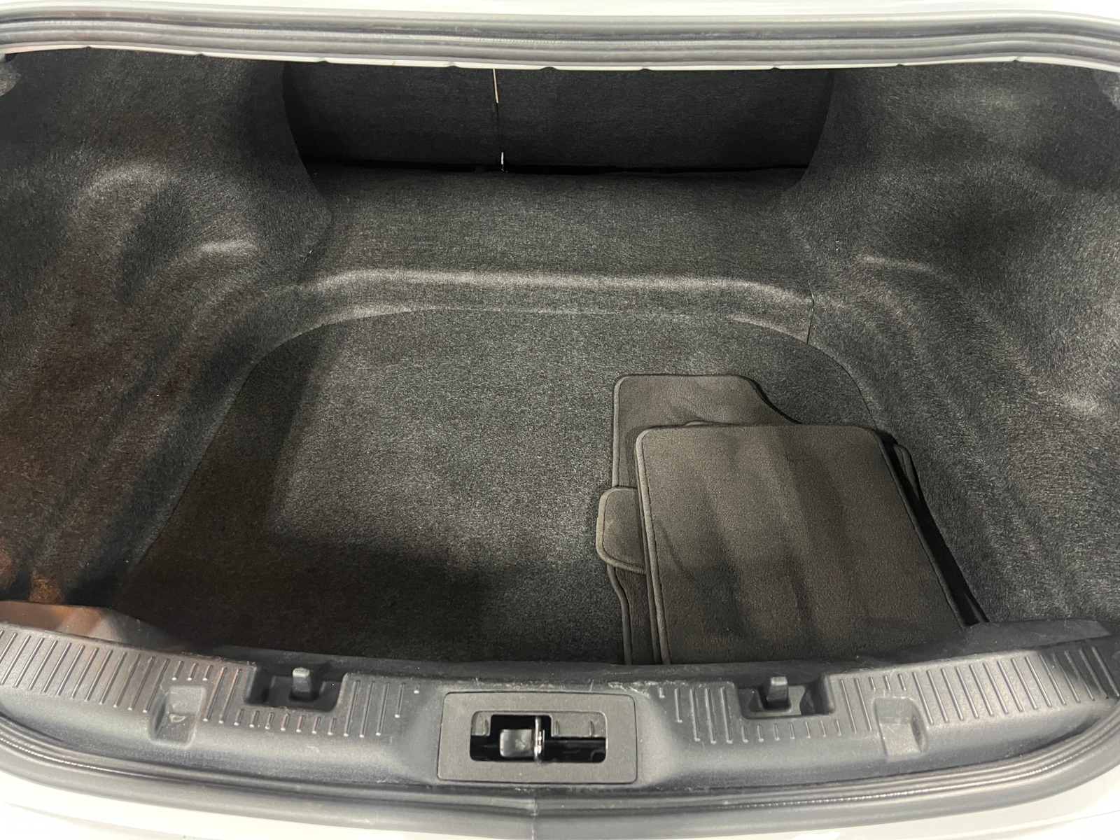 Thumbnail: 2017 Ford Taurus - 7