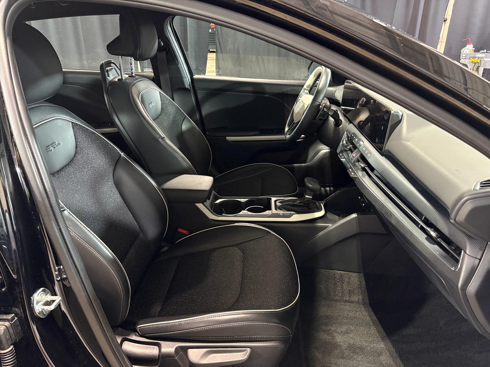 Thumbnail: 2025 Kia K4 - 2