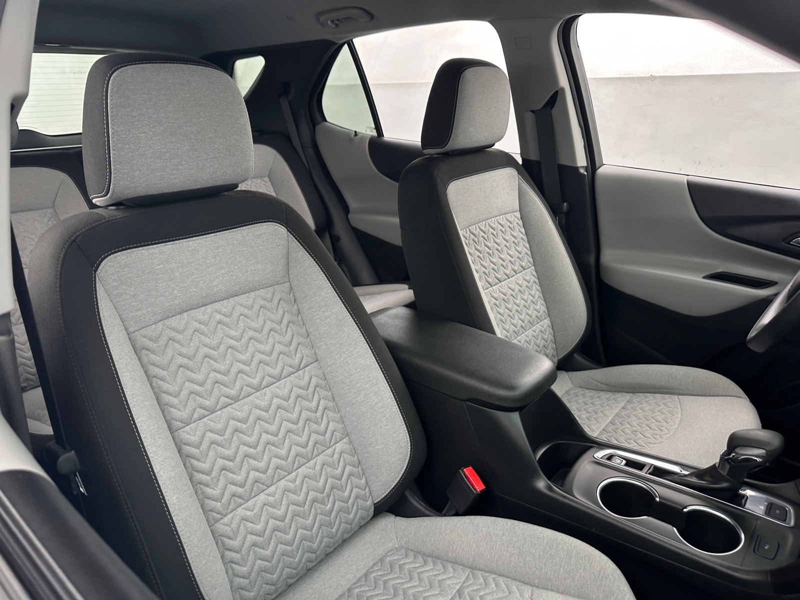 Thumbnail: 2022 Chevrolet Equinox - 2