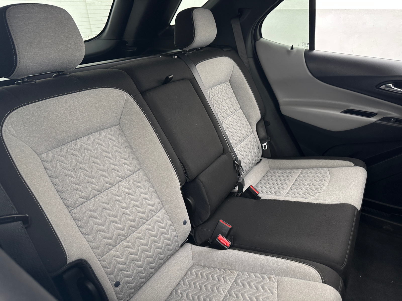 Thumbnail: 2022 Chevrolet Equinox - 6