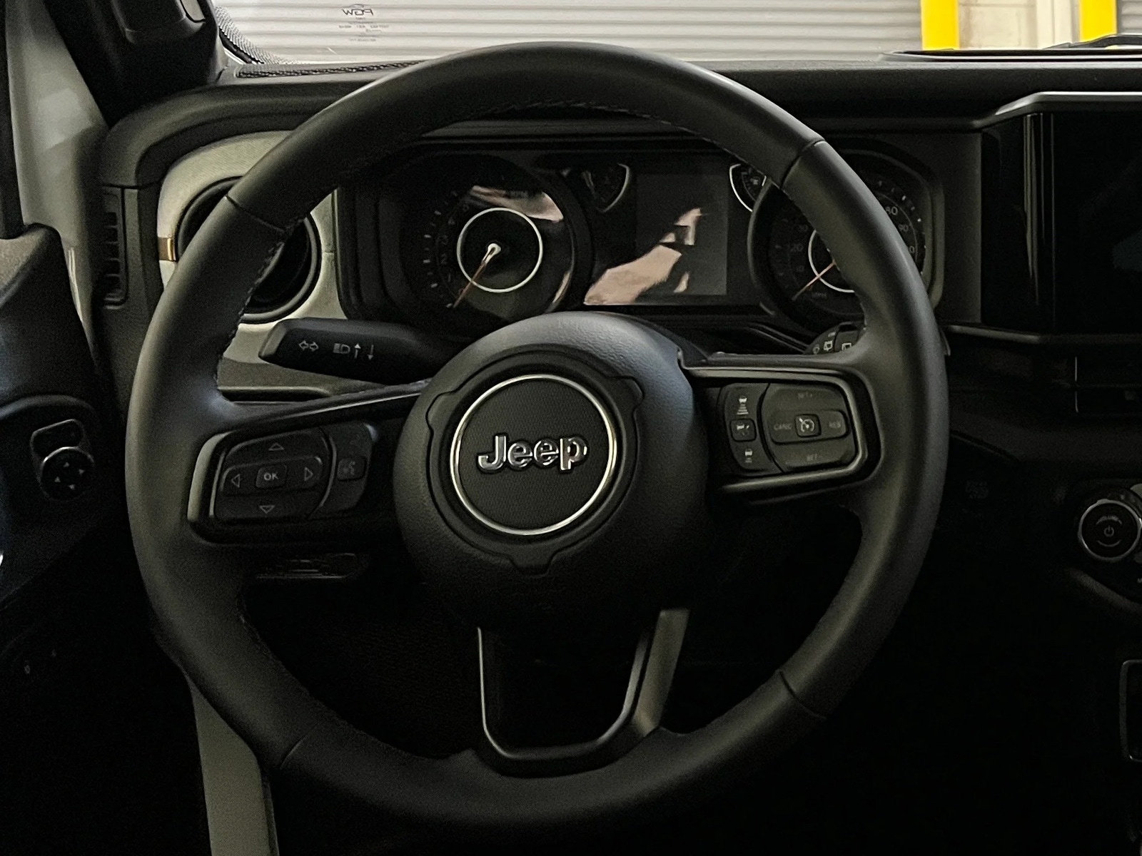 Thumbnail: 2025 Jeep Wrangler - 5