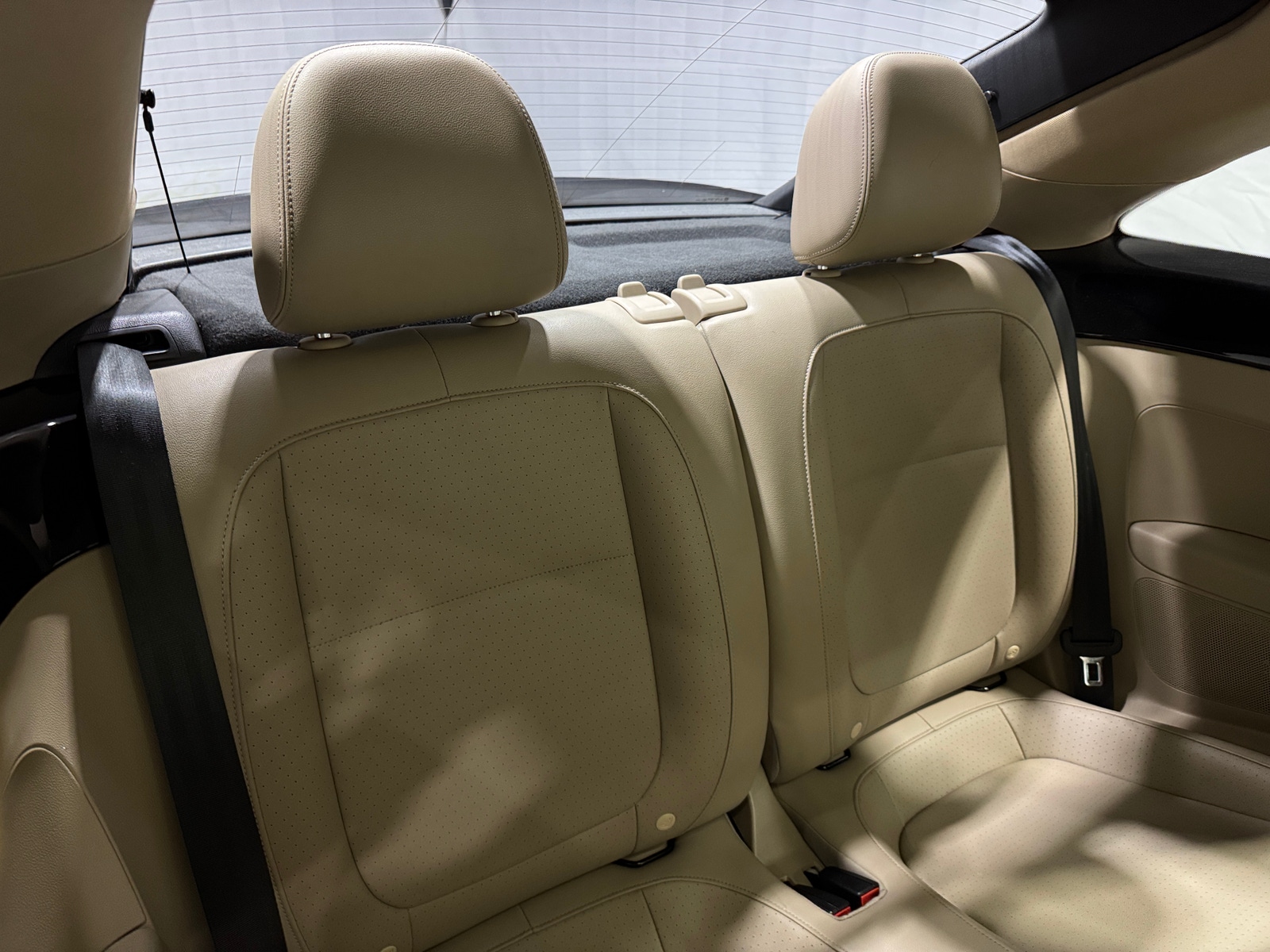 Thumbnail: 2018 Volkswagen Beetle - 5