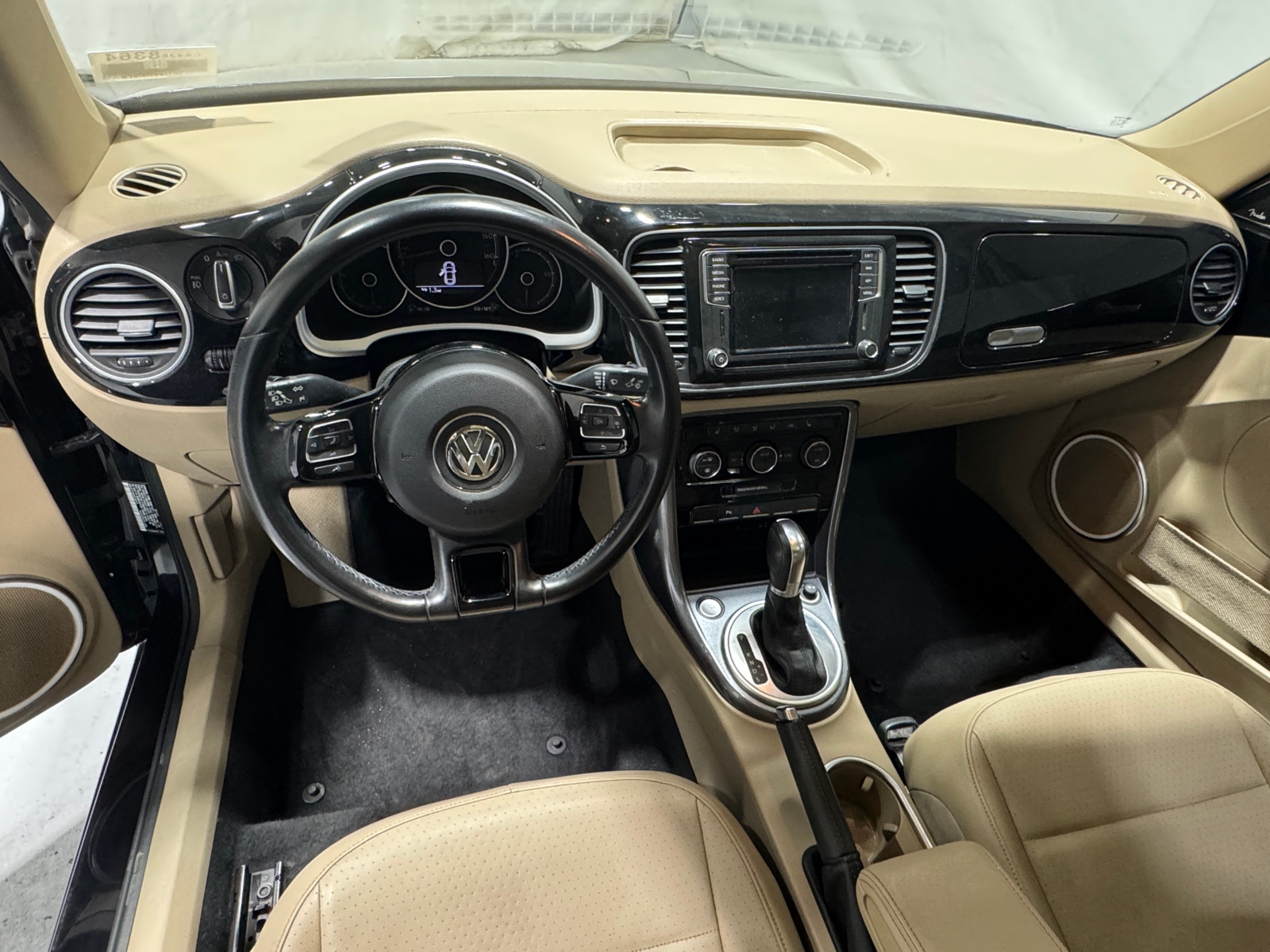 Thumbnail: 2018 Volkswagen Beetle - 2