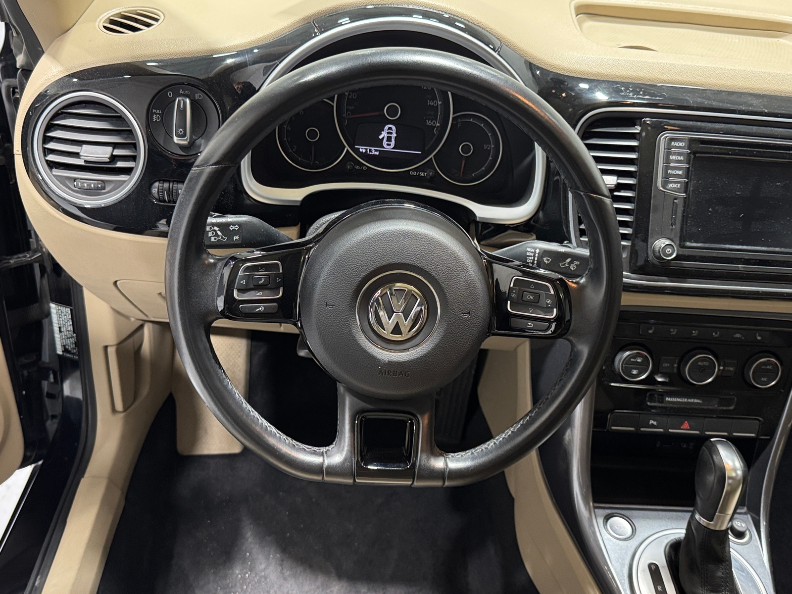 Thumbnail: 2018 Volkswagen Beetle - 4