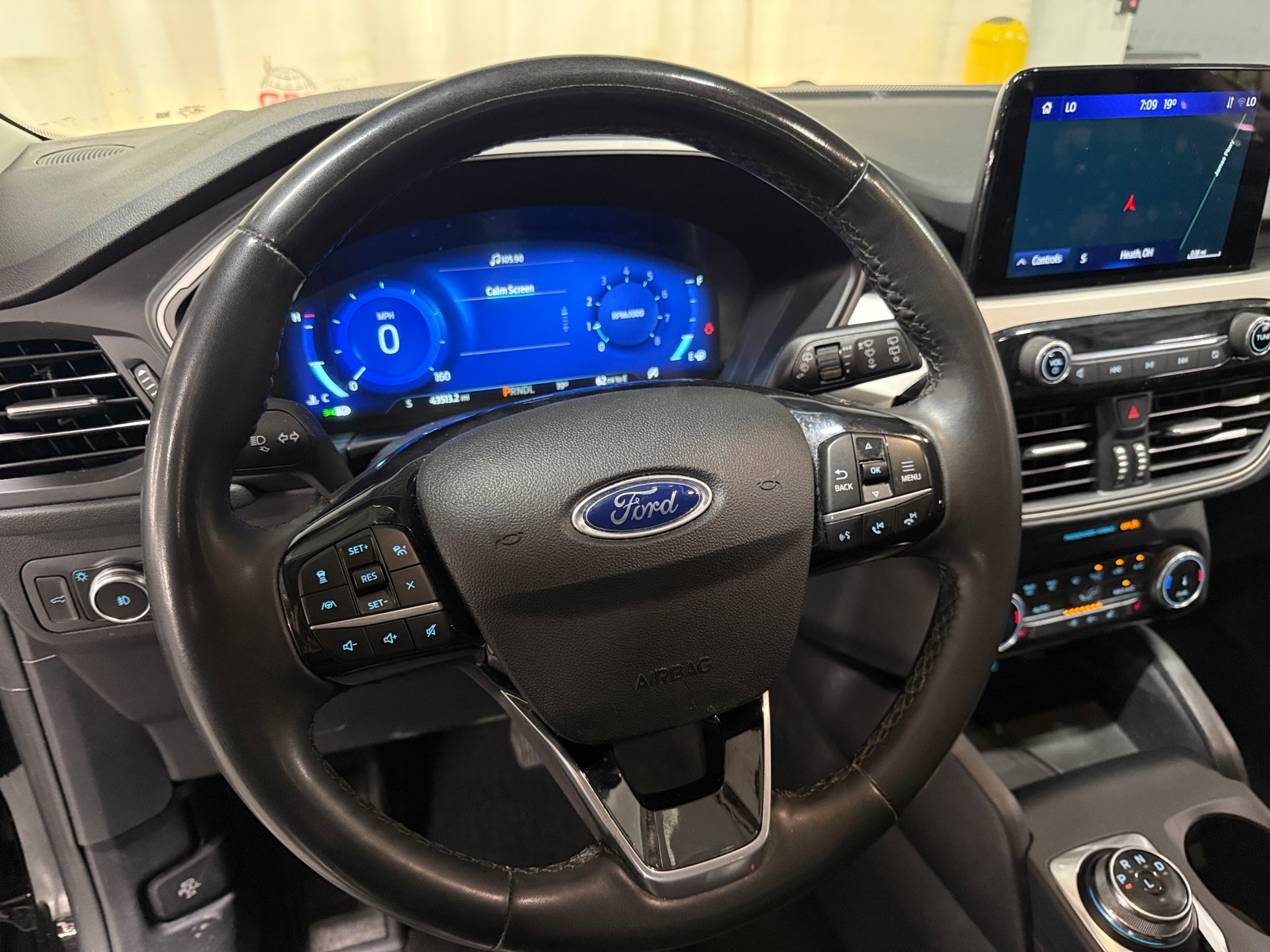 Thumbnail: 2022 Ford Escape - 4