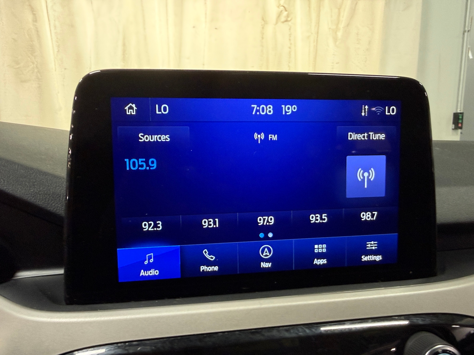 Thumbnail: 2022 Ford Escape - 3