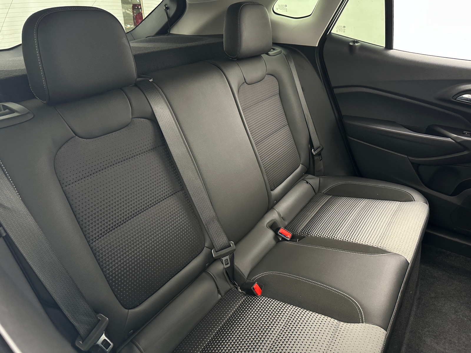 Thumbnail: 2025 Chevrolet Trax - 6