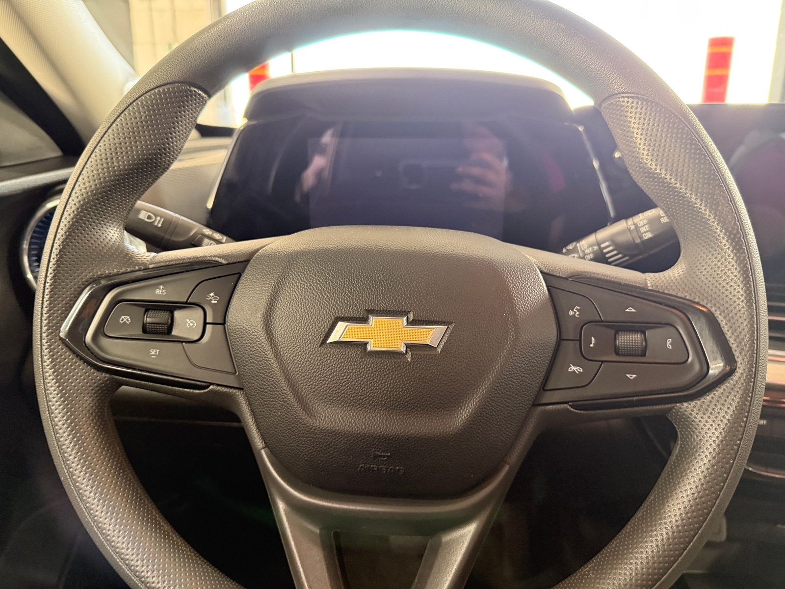 Thumbnail: 2025 Chevrolet Trax - 5