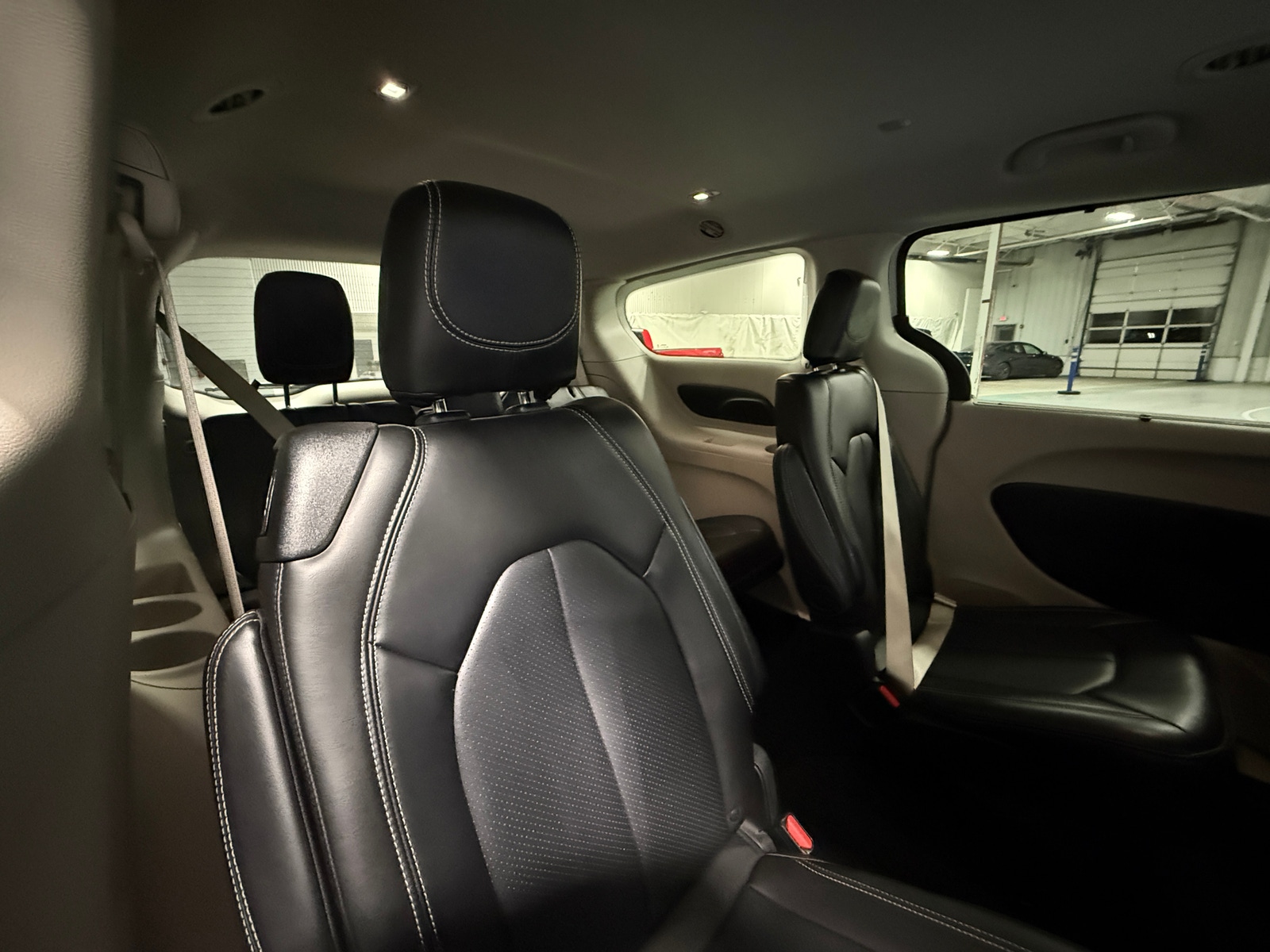 Thumbnail: 2024 Chrysler Pacifica - 5