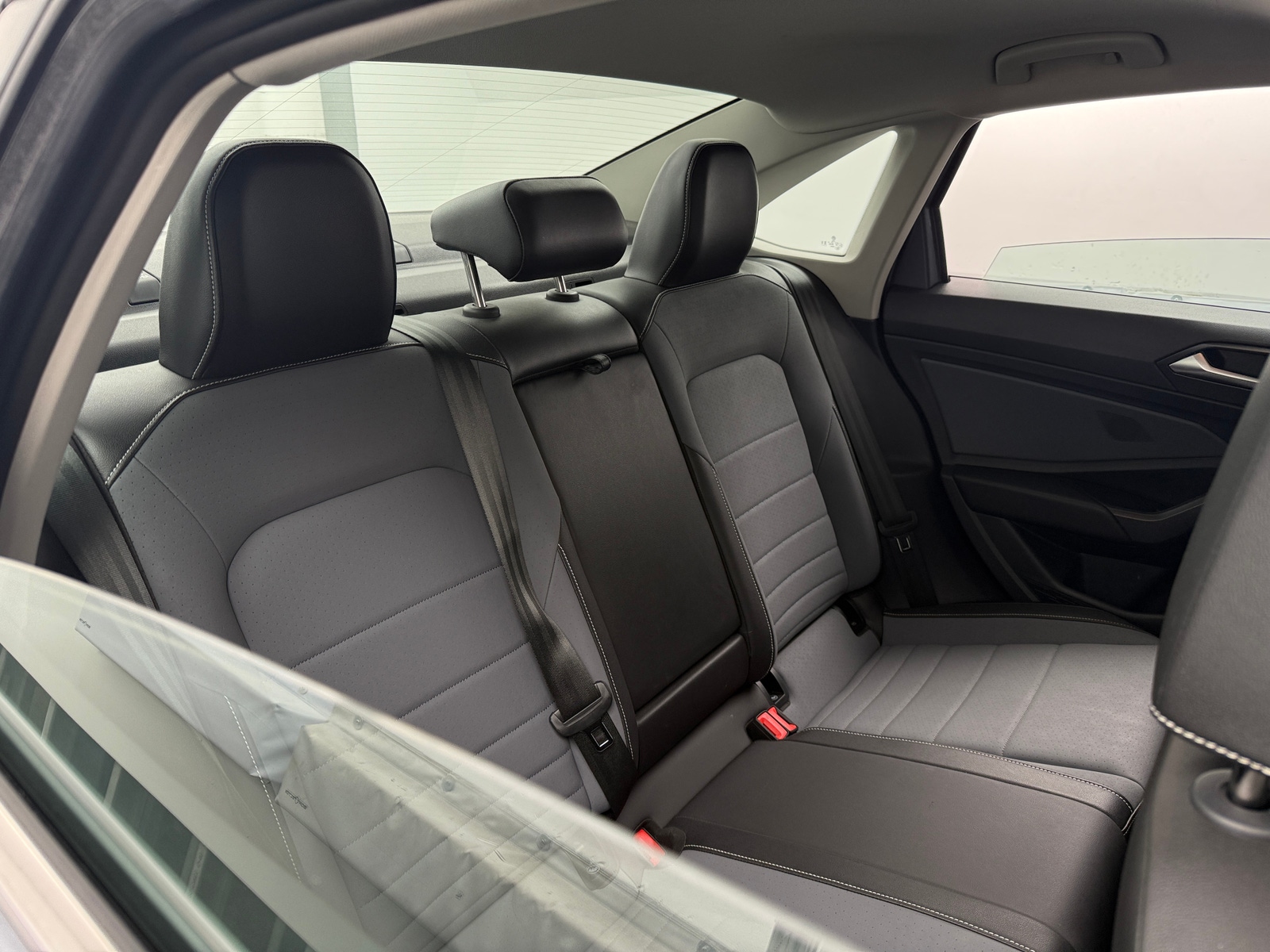 Thumbnail: 2025 Volkswagen Jetta - 5