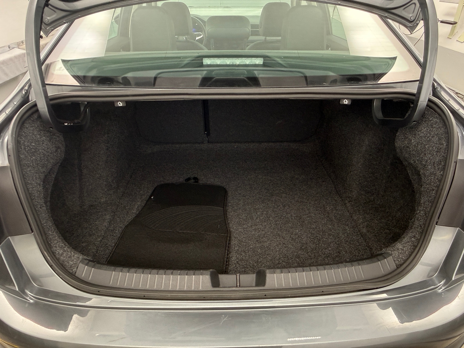 Thumbnail: 2025 Volkswagen Jetta - 6