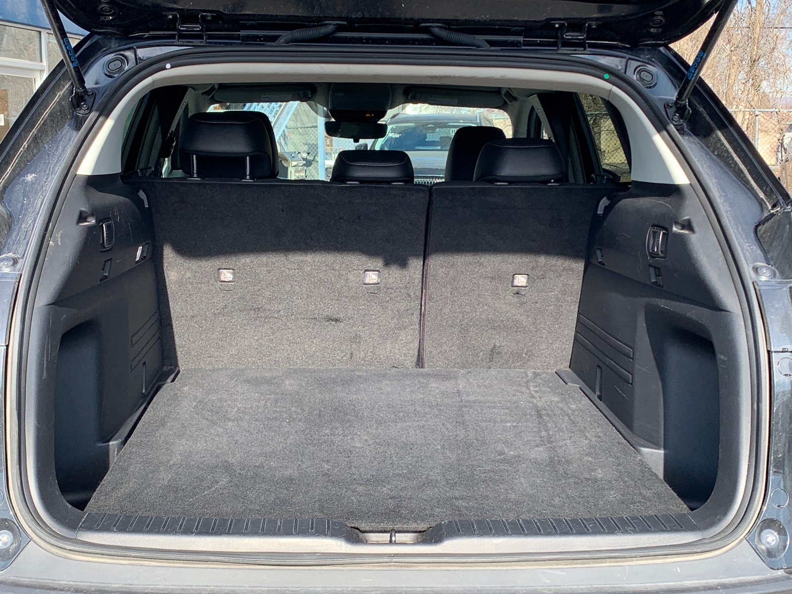 Thumbnail: 2025 Mazda CX-50 - 6