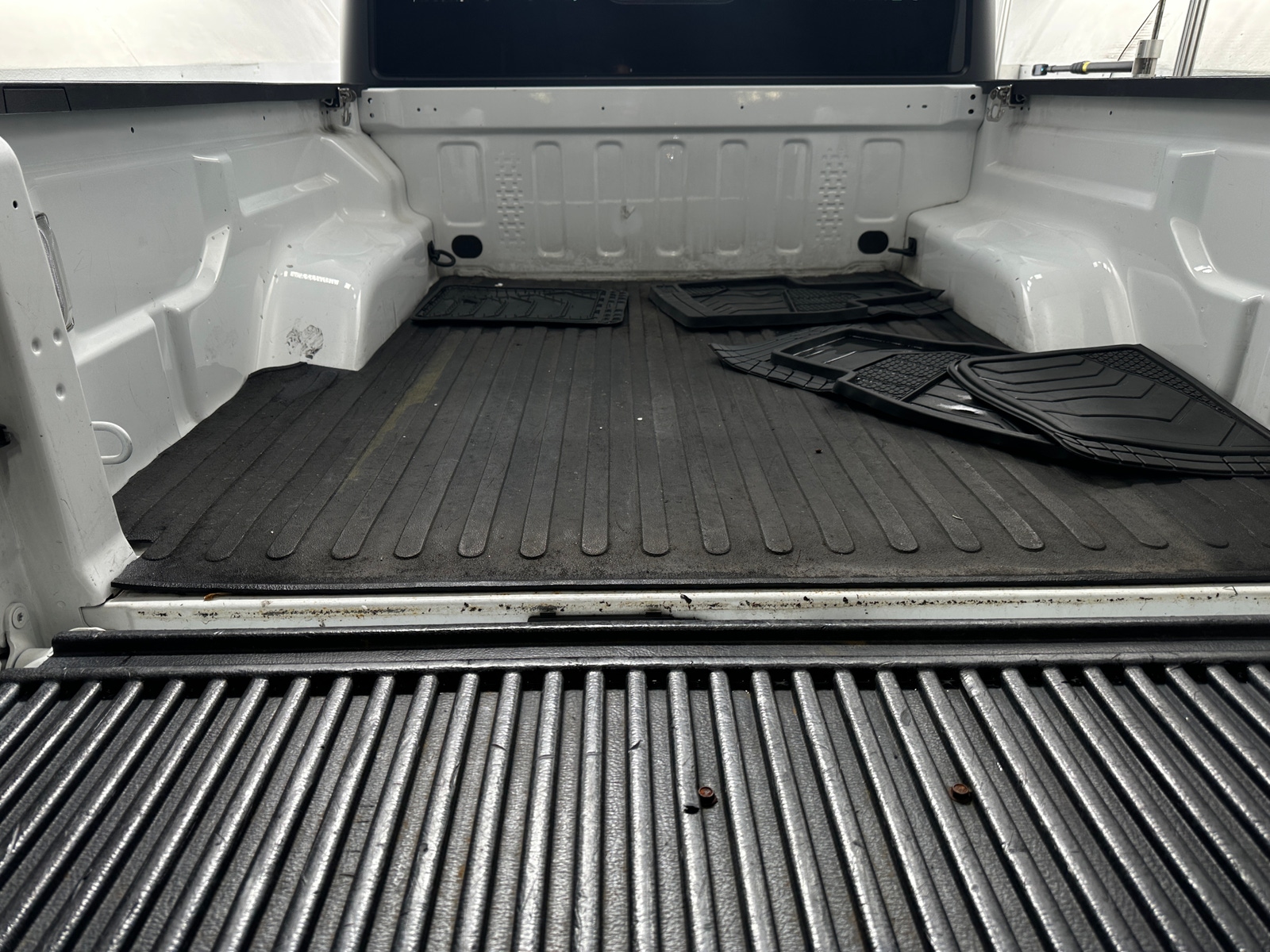 Thumbnail: 2020 Jeep Gladiator - 7