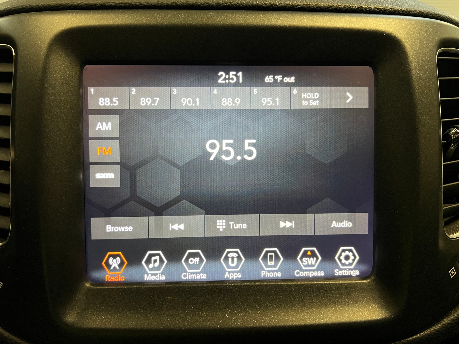 Thumbnail: 2021 Jeep Compass - 3