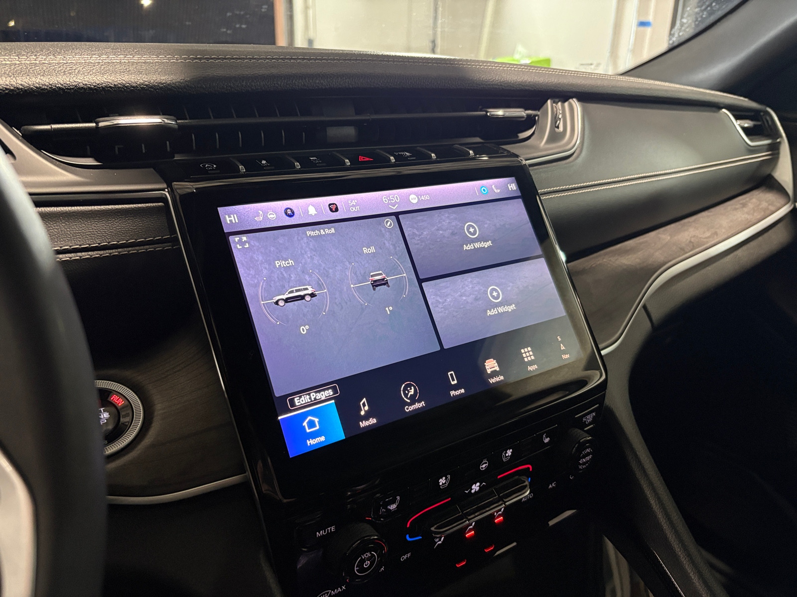 Thumbnail: 2024 Jeep Grand Cherokee L - 3