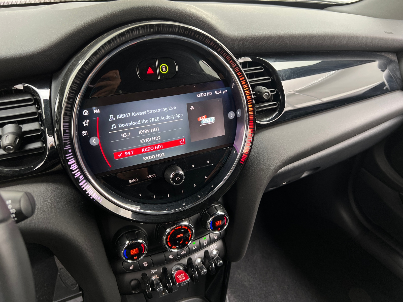 Thumbnail: 2024 MINI Cooper Convertible - 3